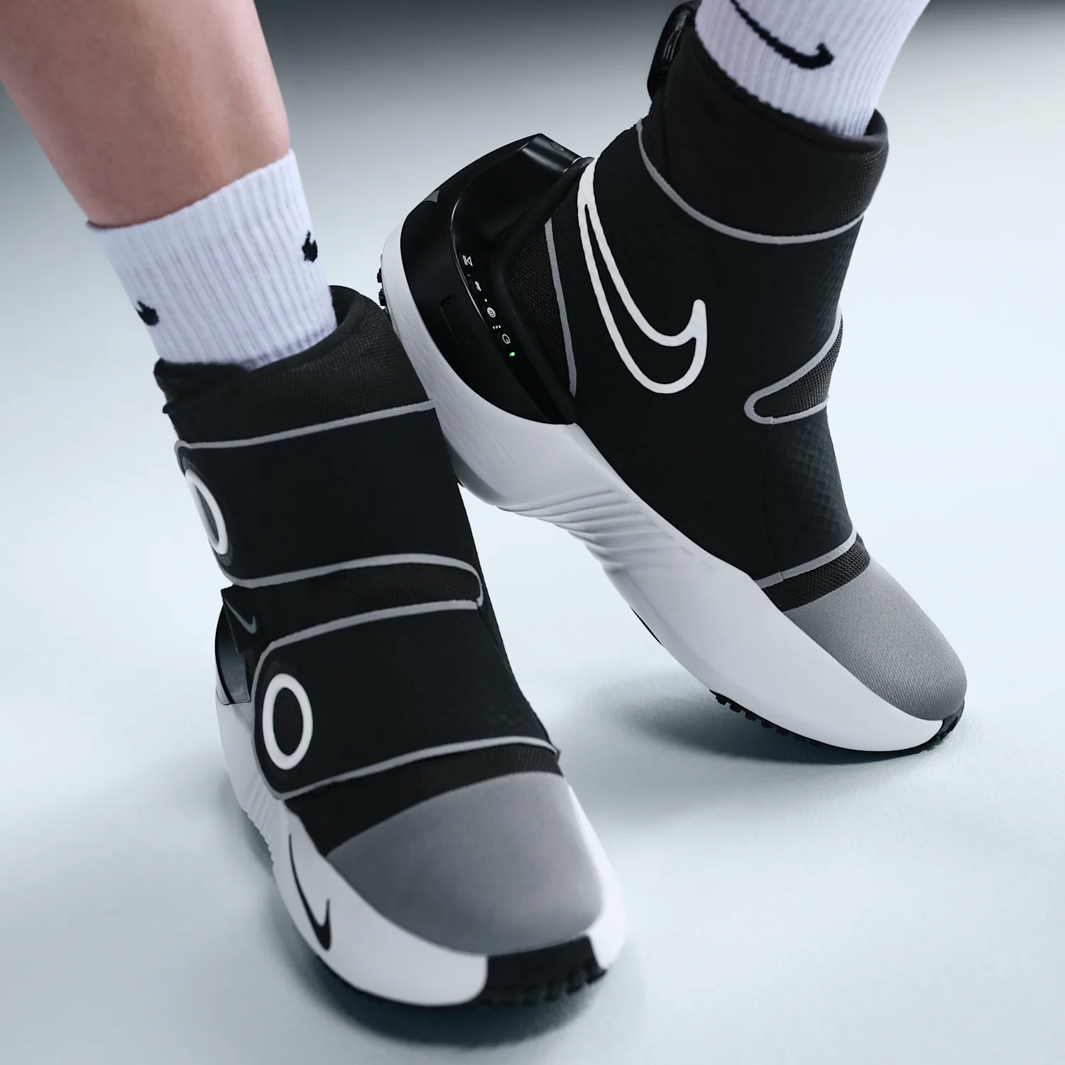 Nike x Hyperice Hyperboot image 18