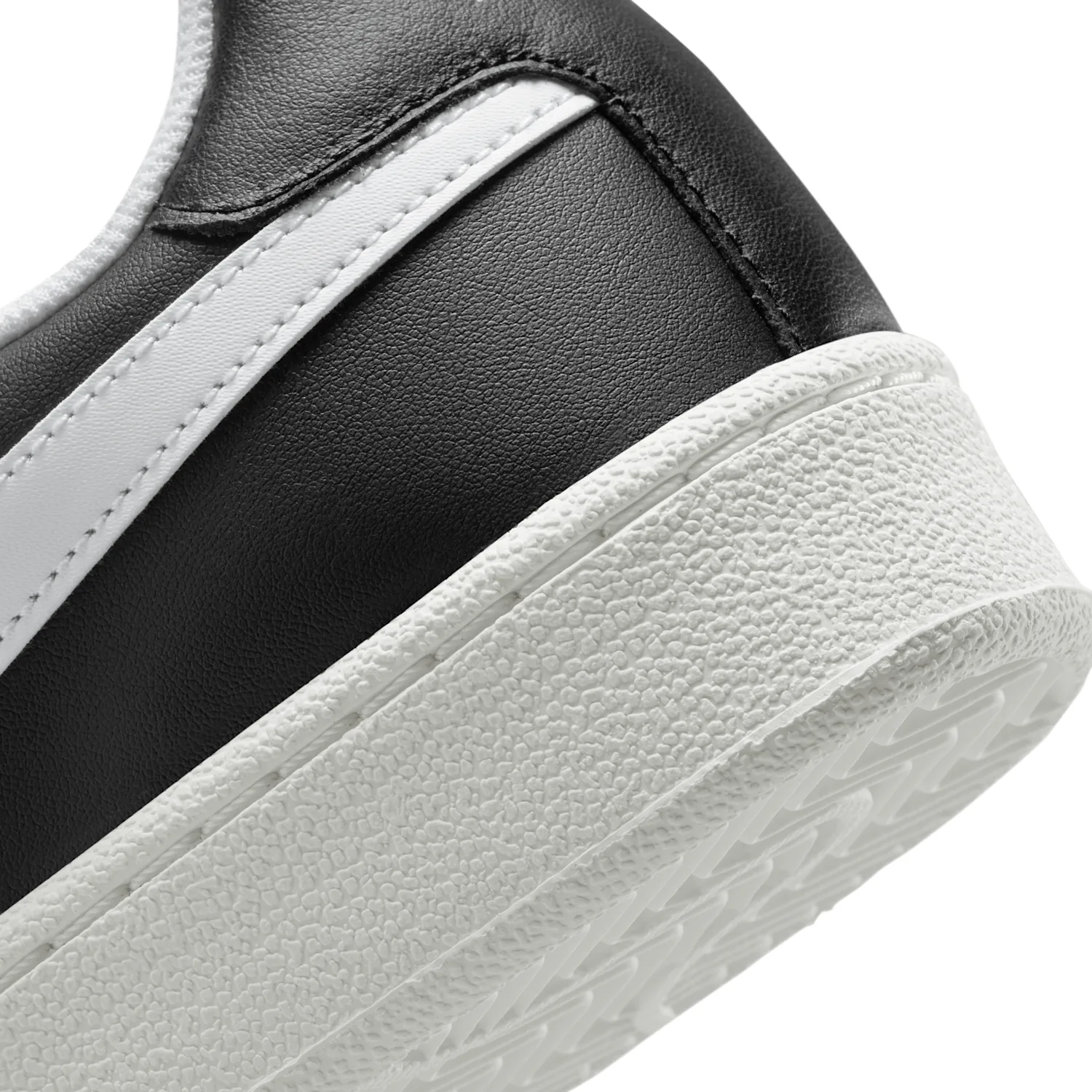 Nike Court Royale image 8