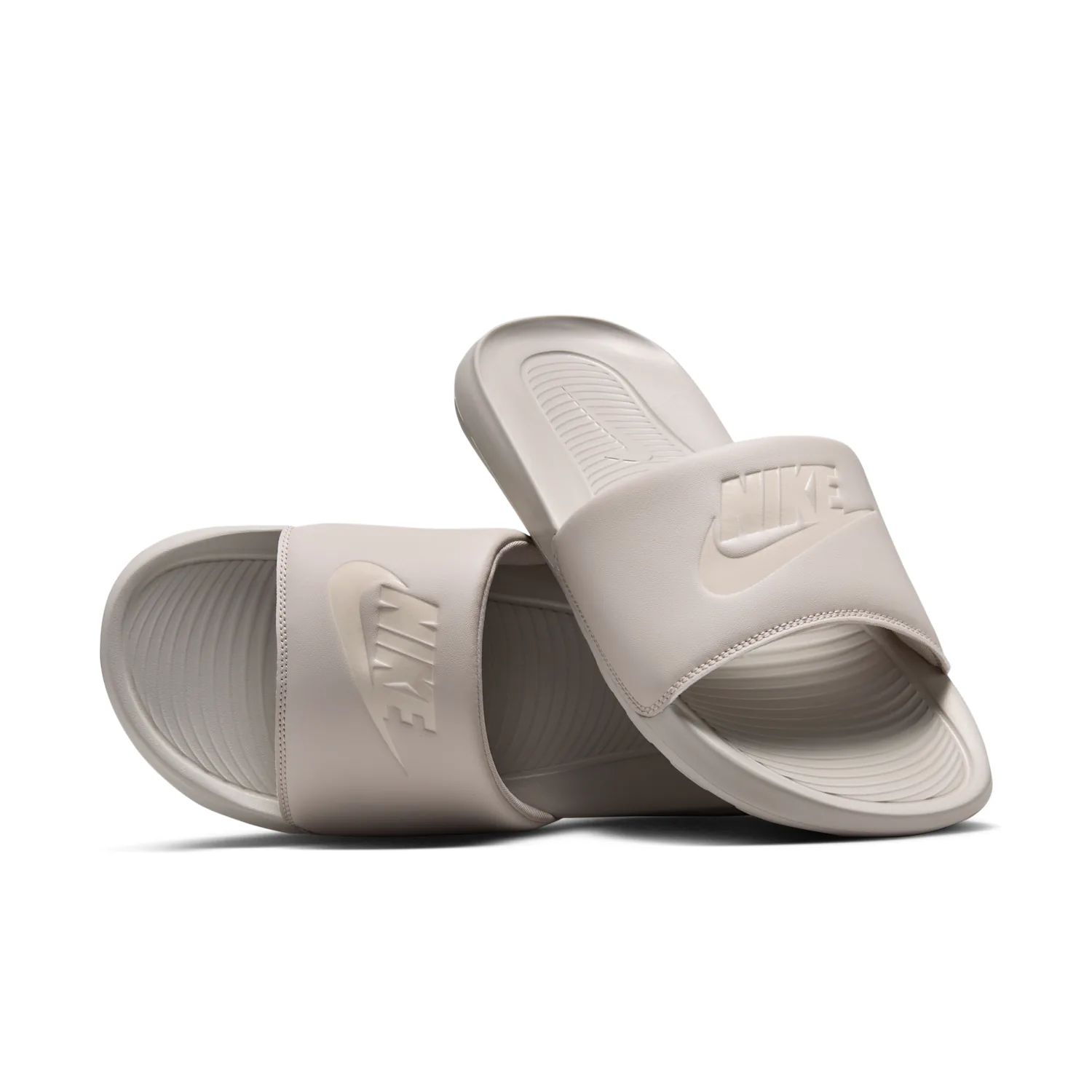 Nike Victori One