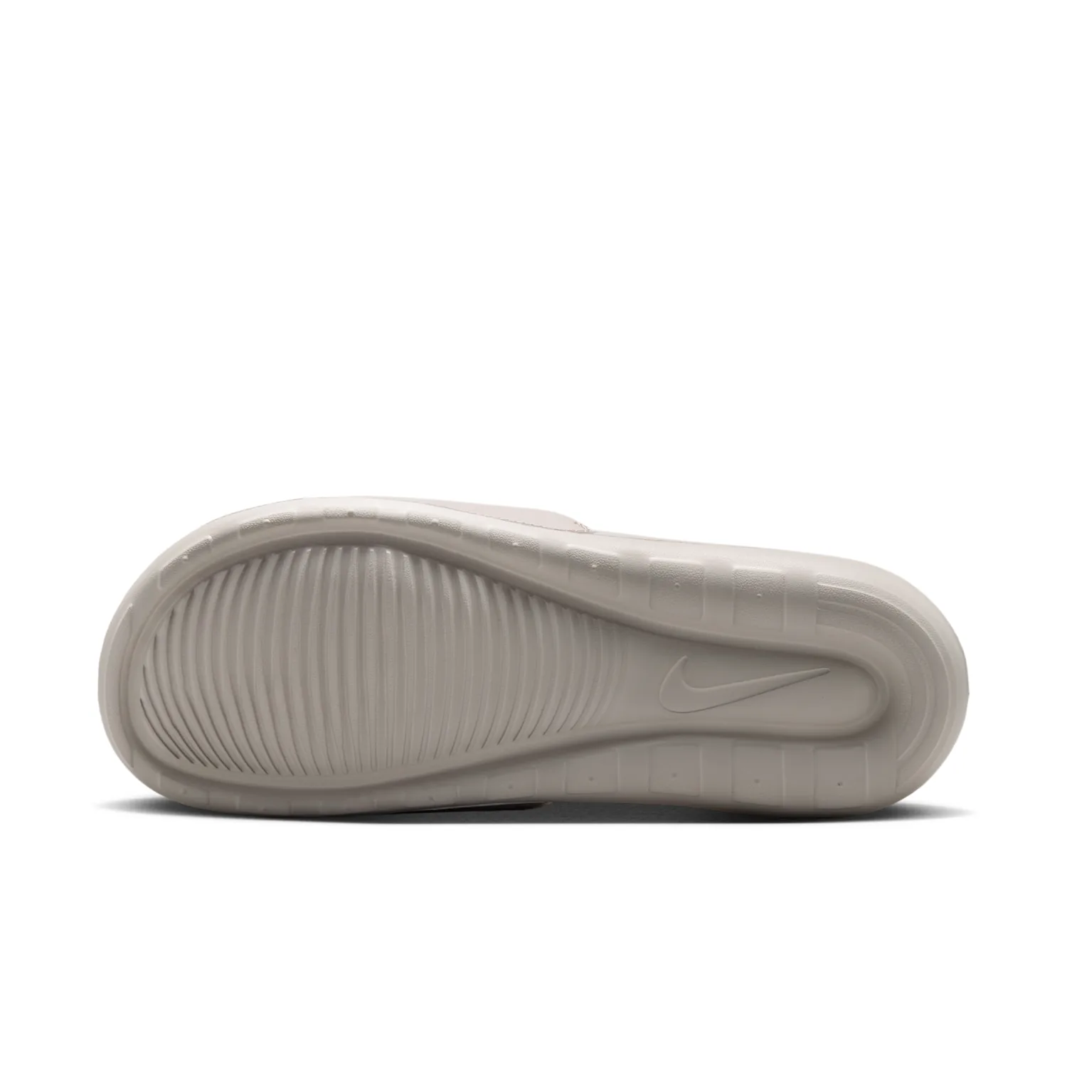 Nike Victori One image 3