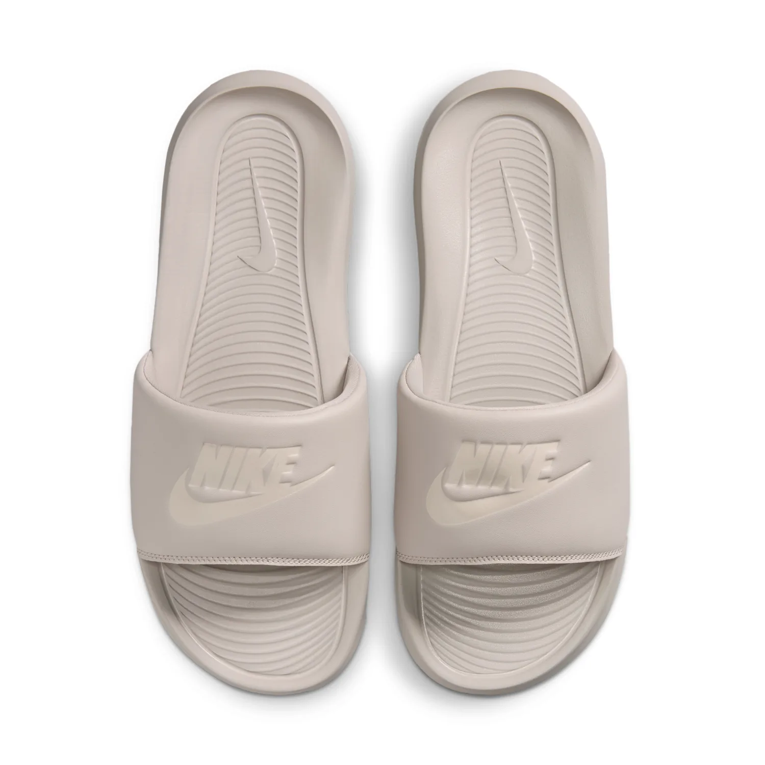 Nike Victori One image 5