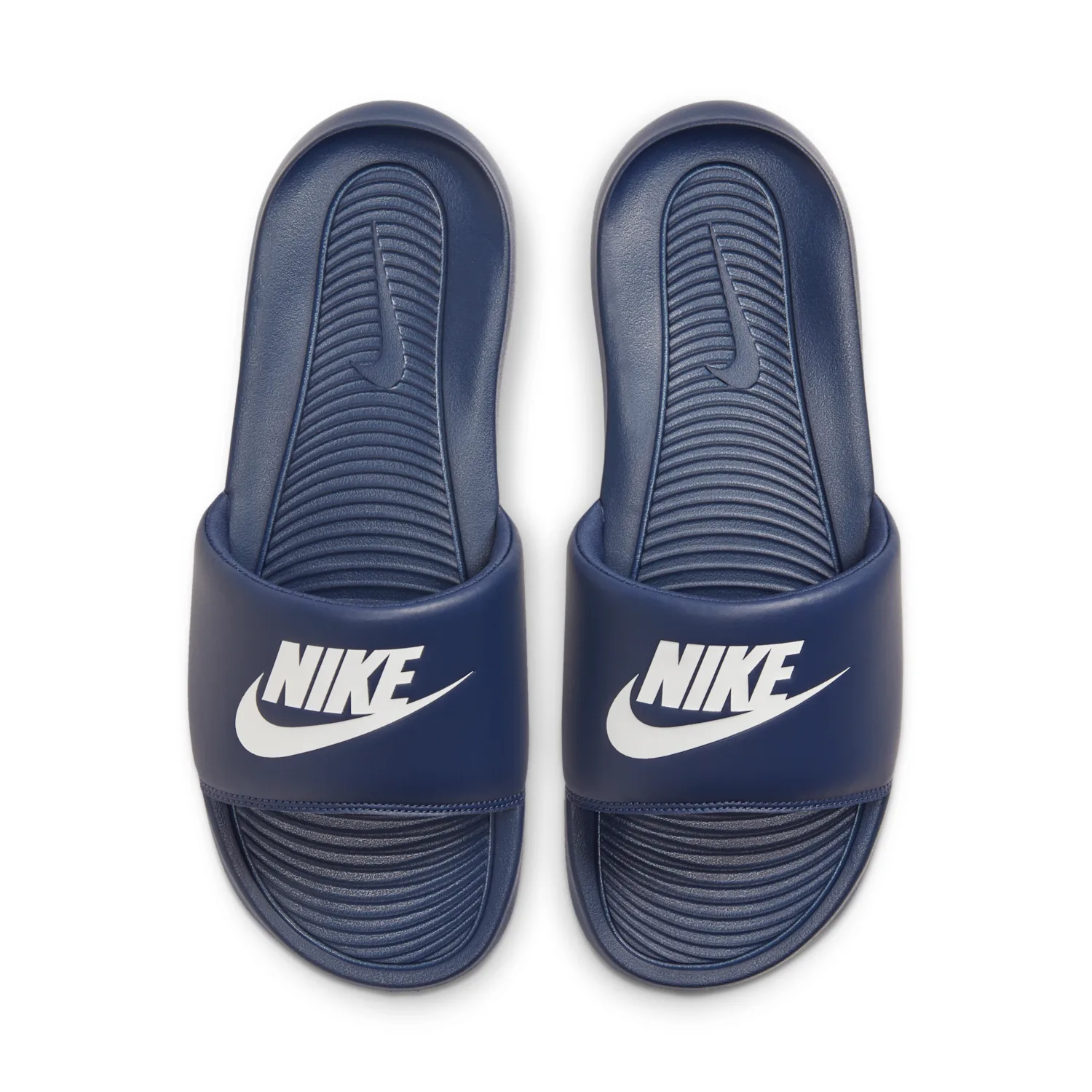 Nike Victori One image 3