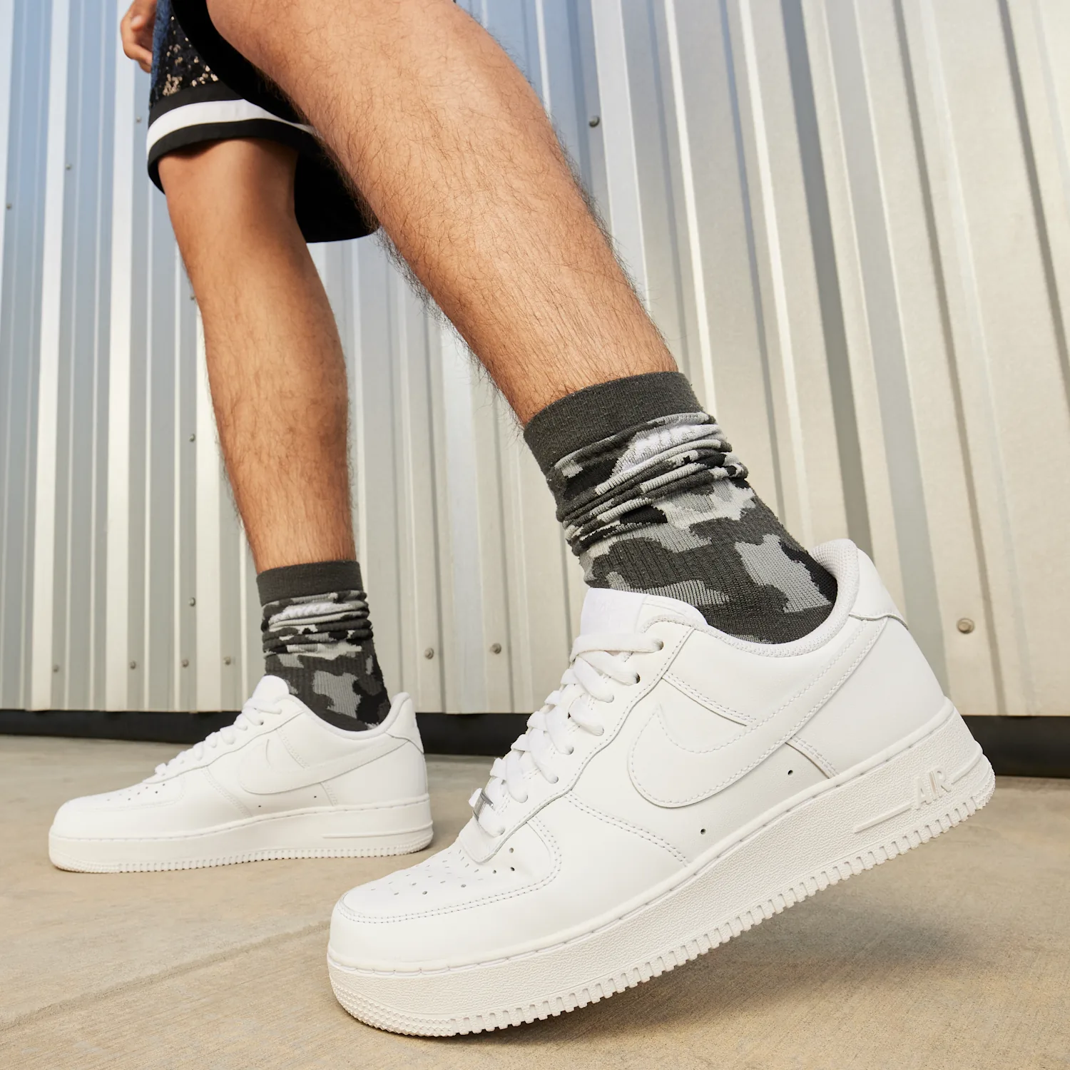 Nike Air Force 1 '07 image 2