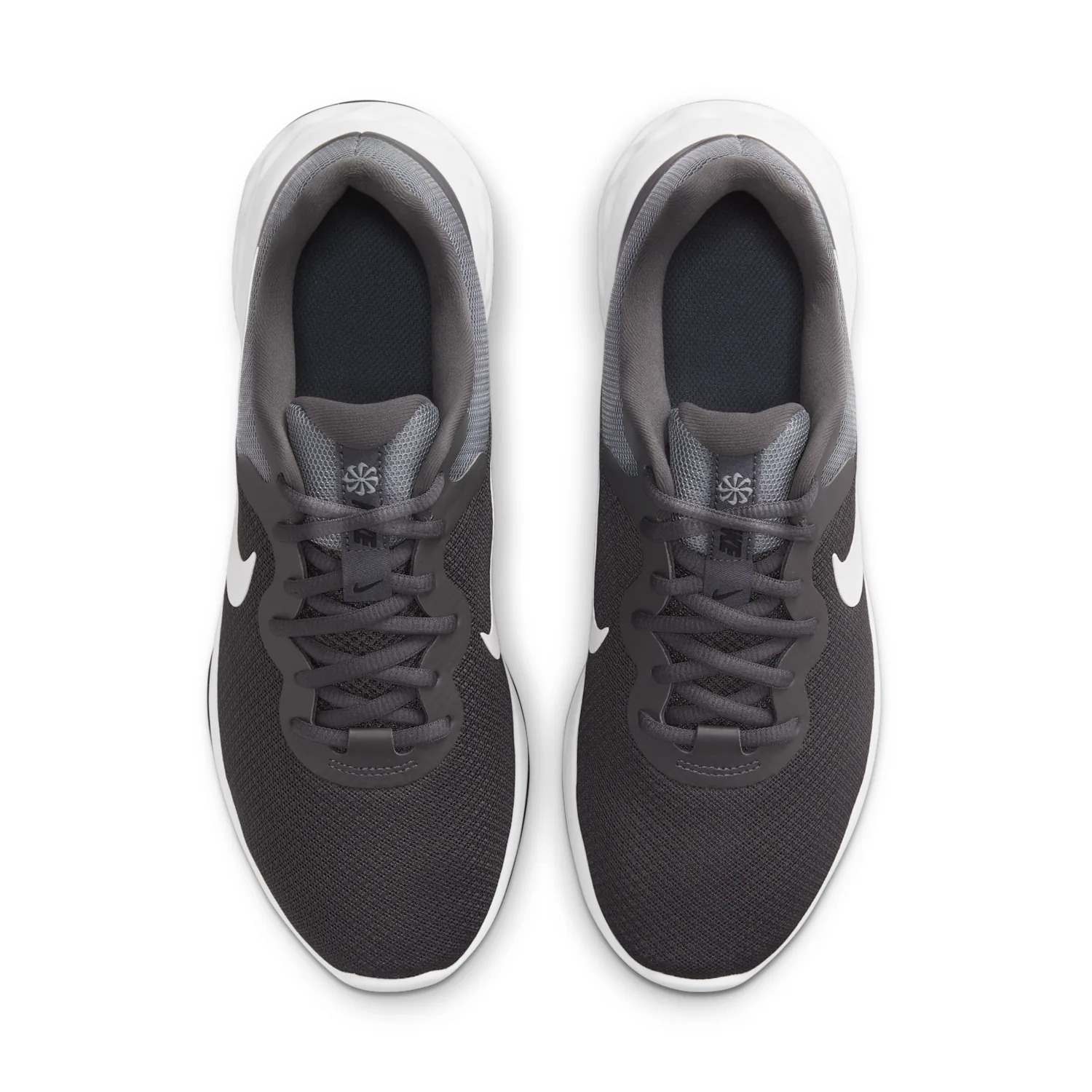 Nike Revolution 6 image 4