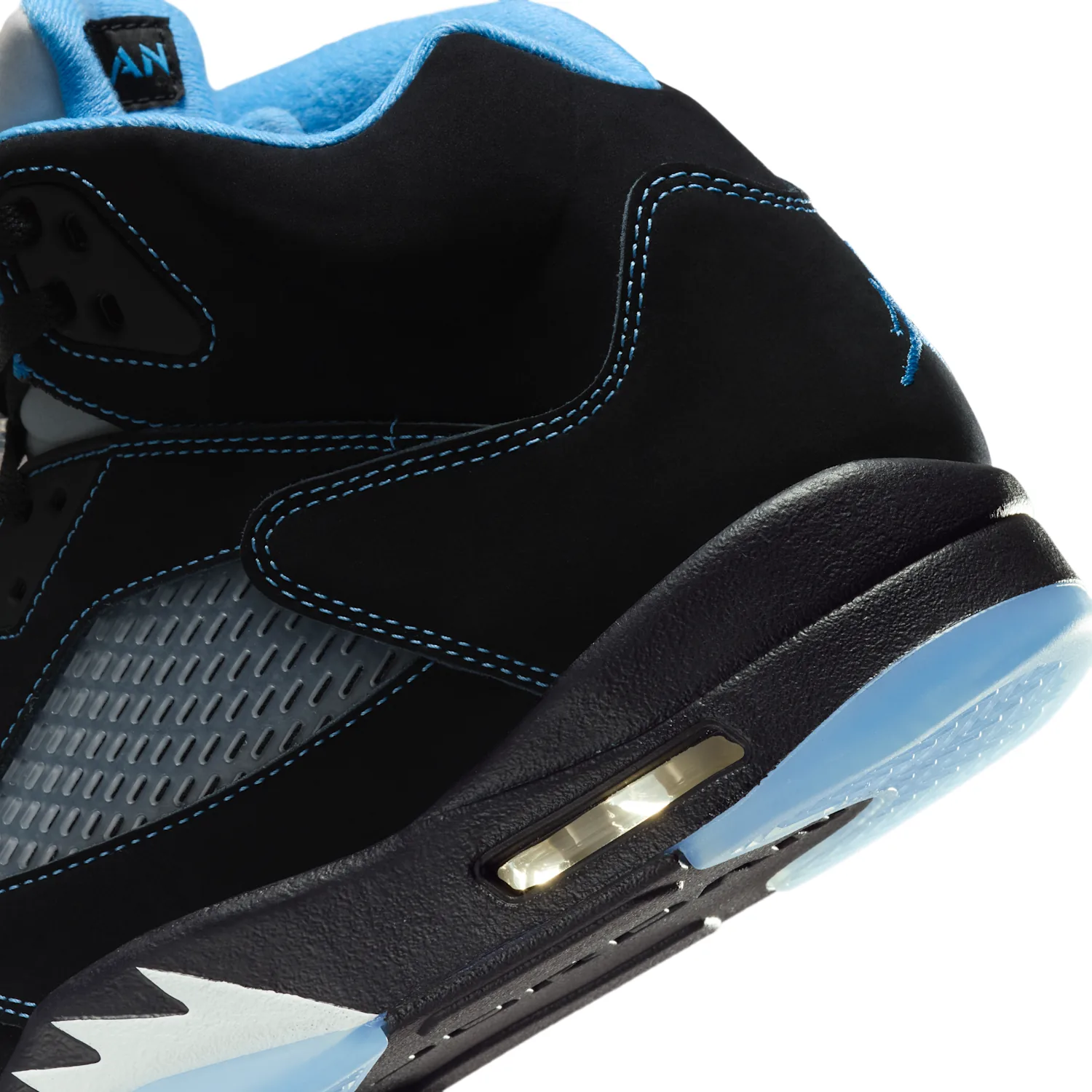 Air Jordan 5 "Black Carolina" image 8