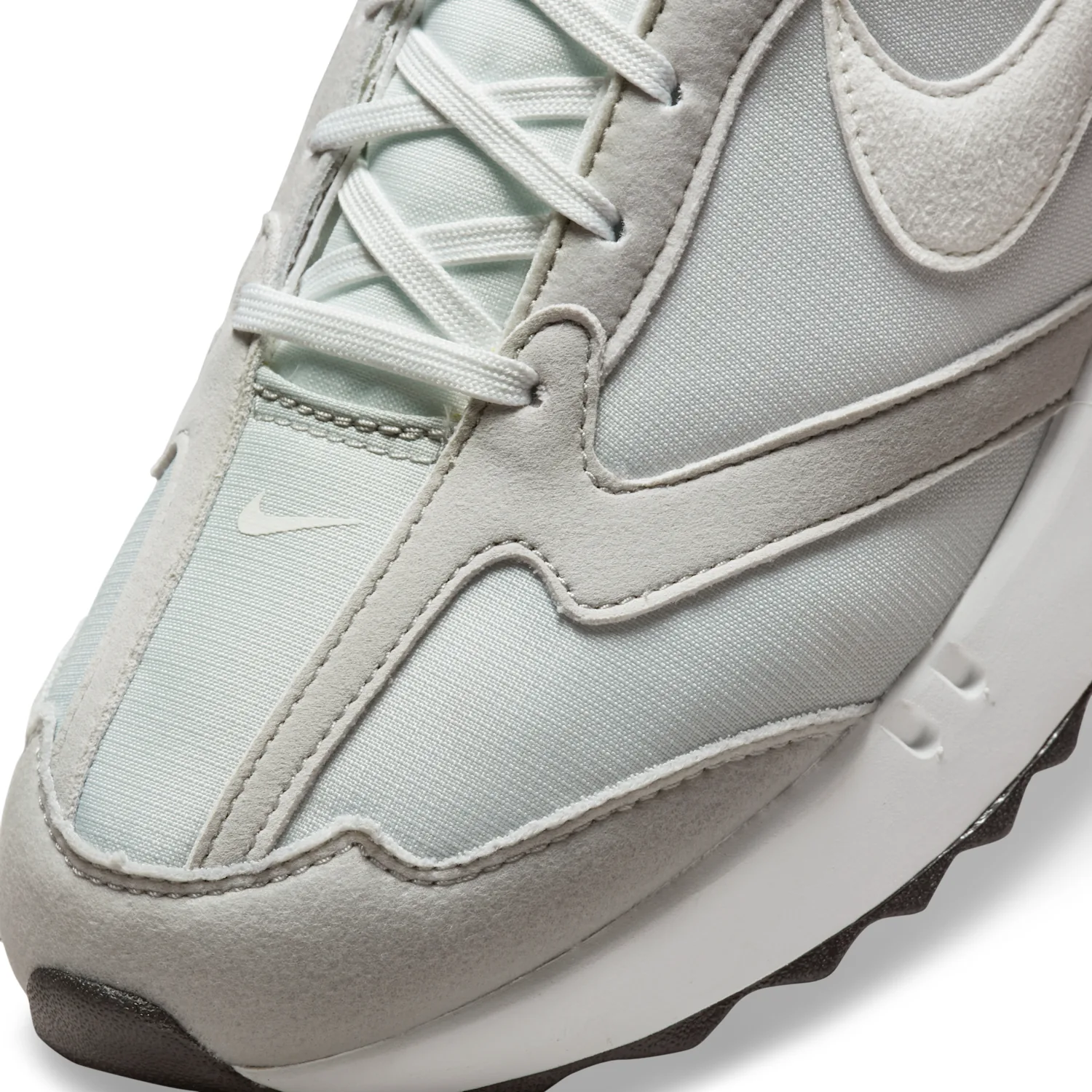 Nike Air Max Dawn image 9