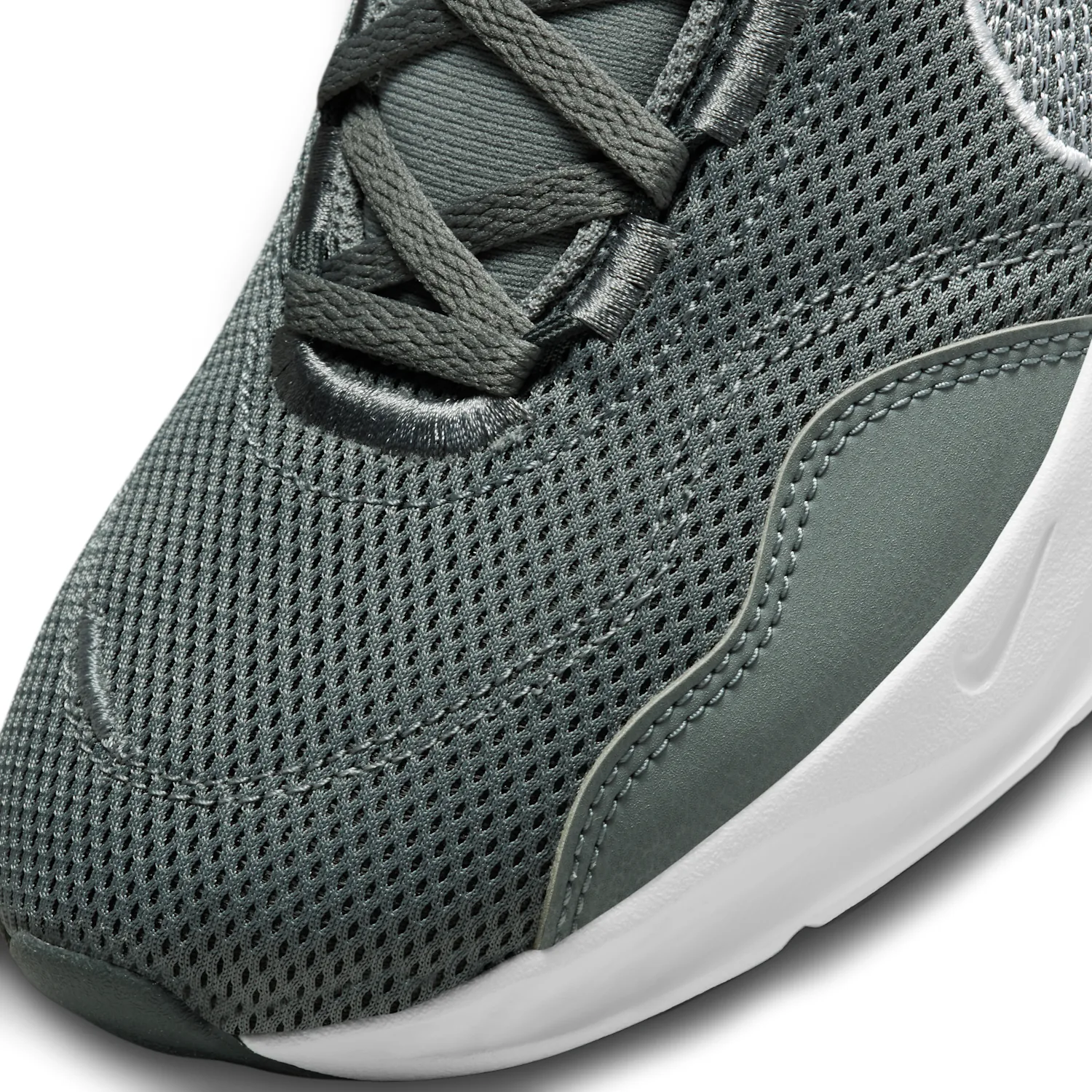 Nike Legend Essential 3 Next Nature image 7