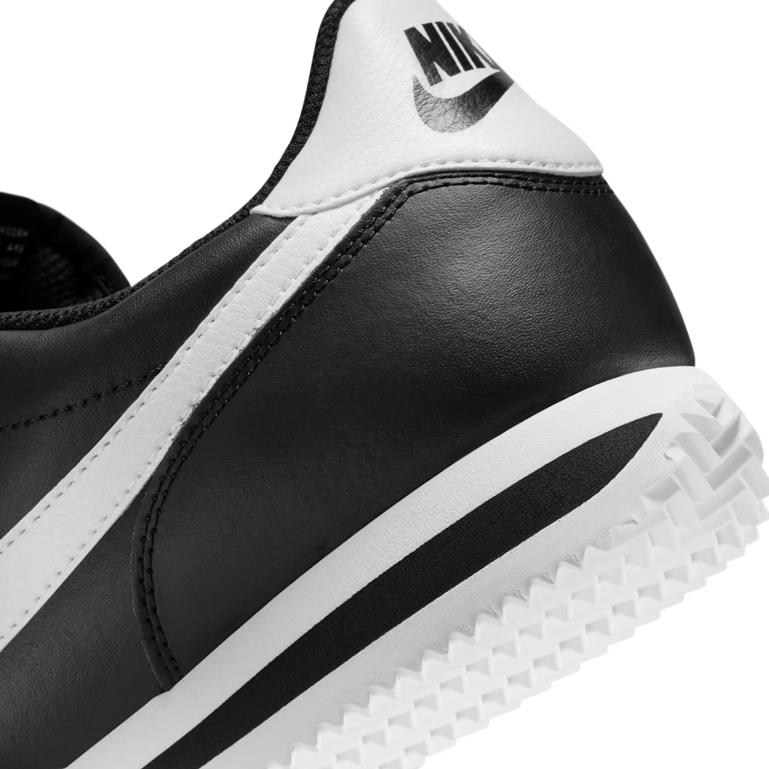 Nike Cortez Leather image 9