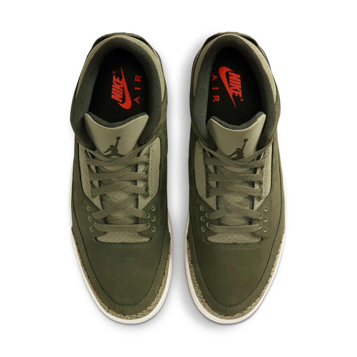 Air Jordan 3 Retro "Medium Olive" image 4