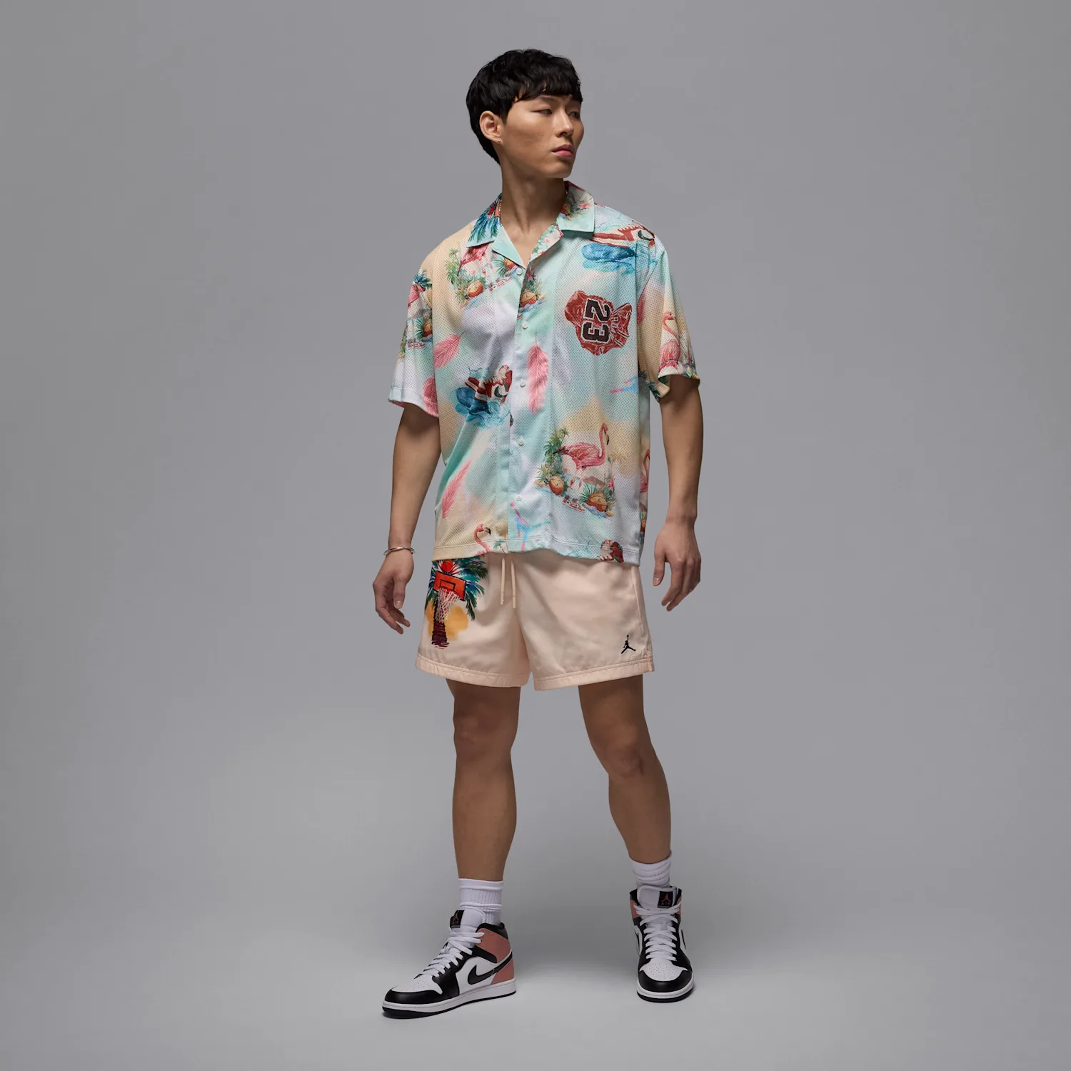 Air Jordan 1 Mid image 9