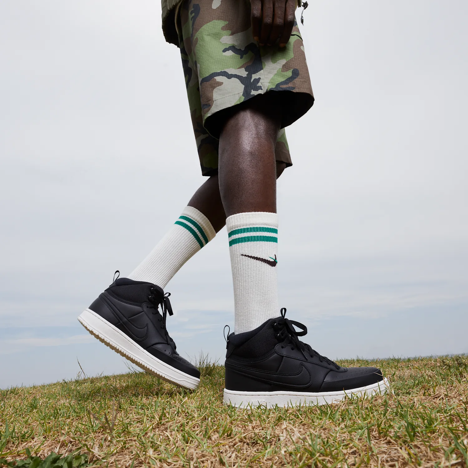 Nike Court Vision Mid image 2