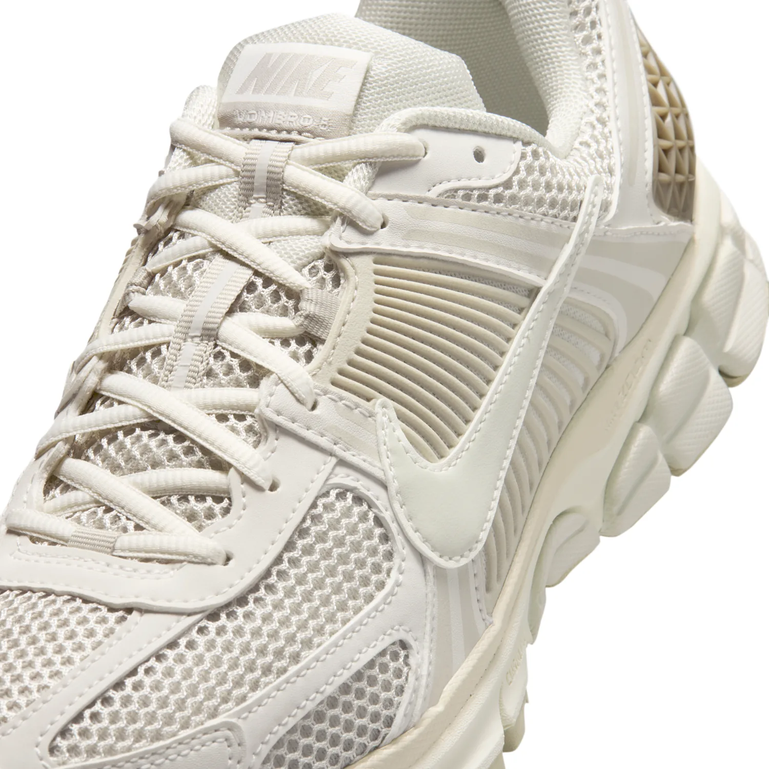 Nike Zoom Vomero 5 image 7