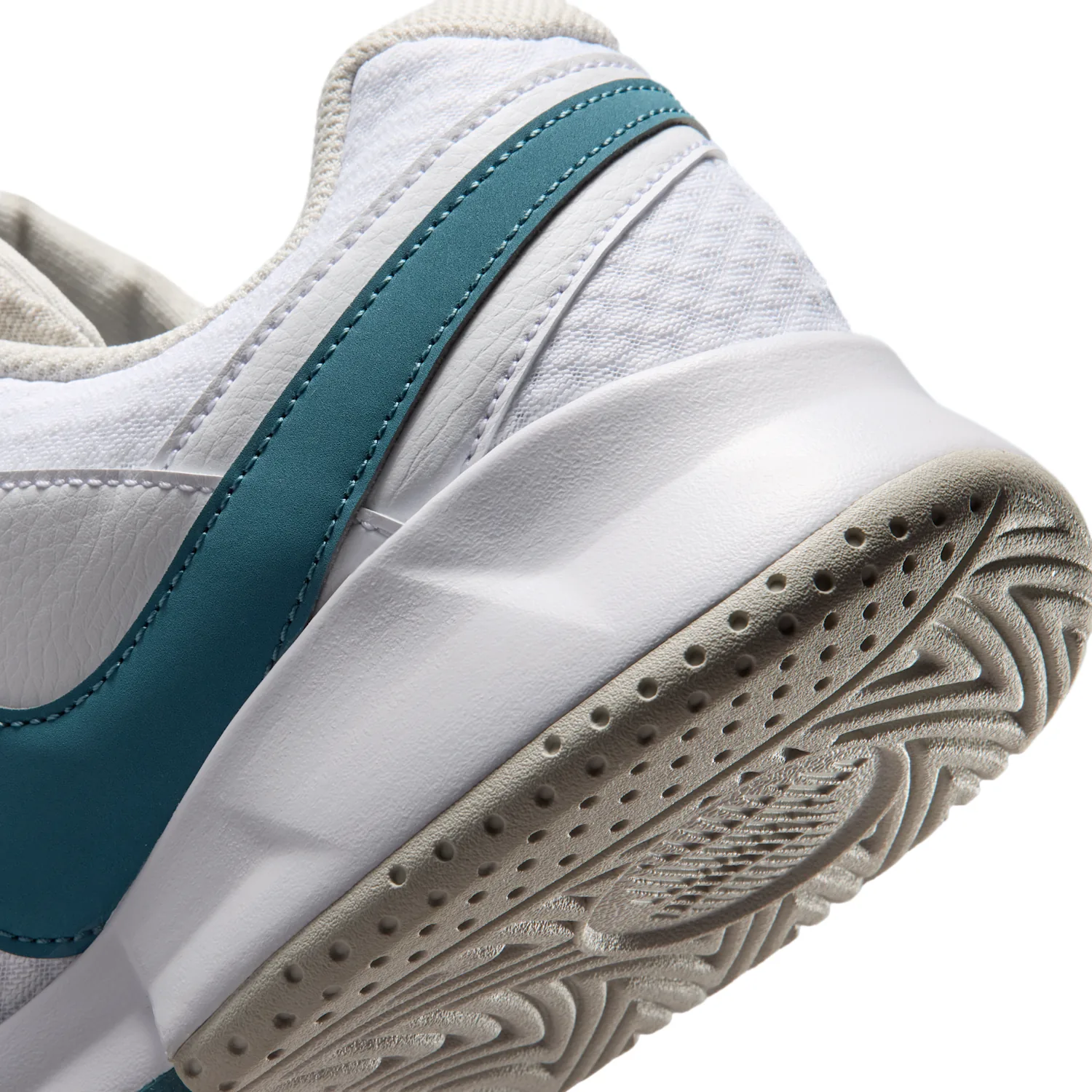 NikeCourt Lite 4 image 8