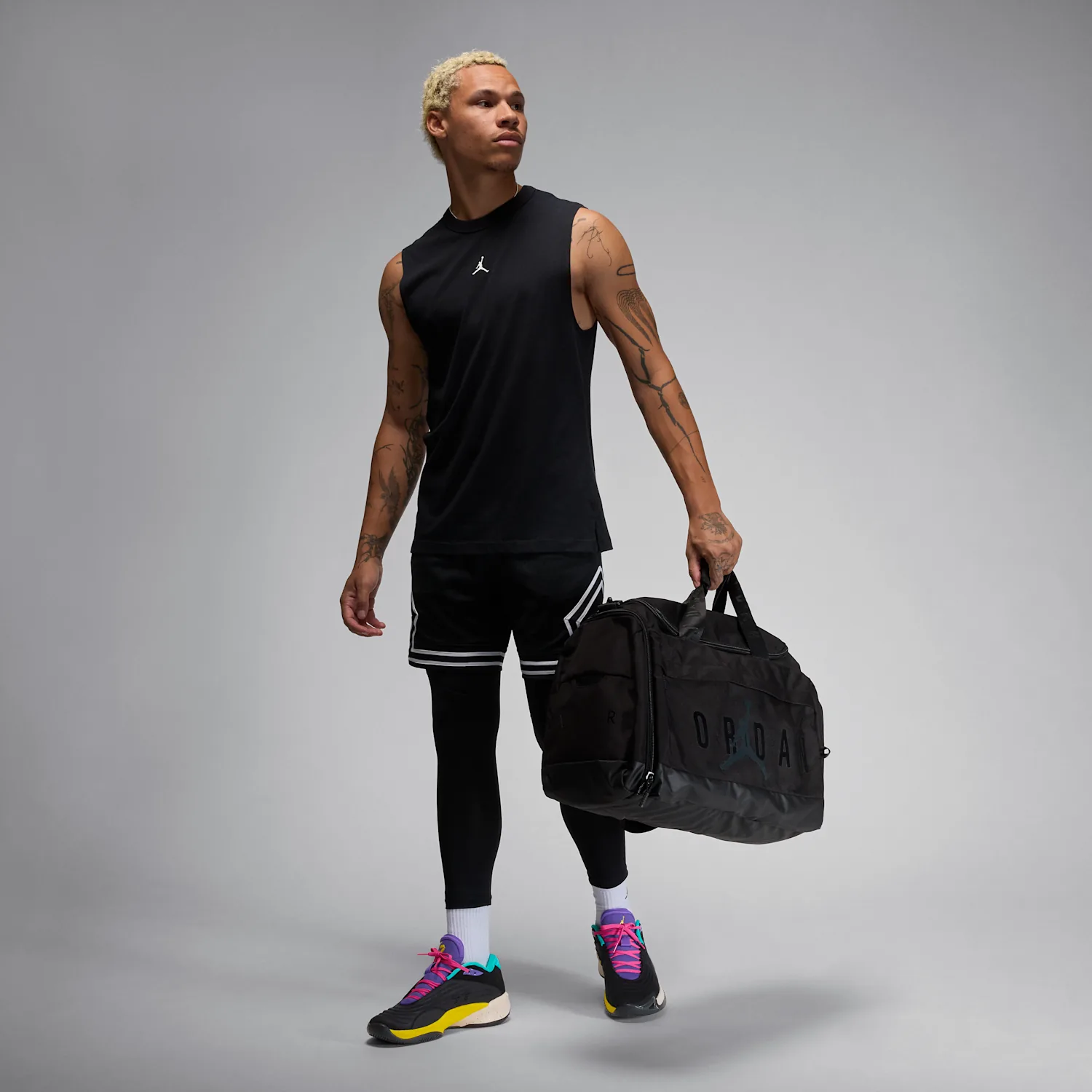 Luka 3 "Sneaker Inspo" image 9