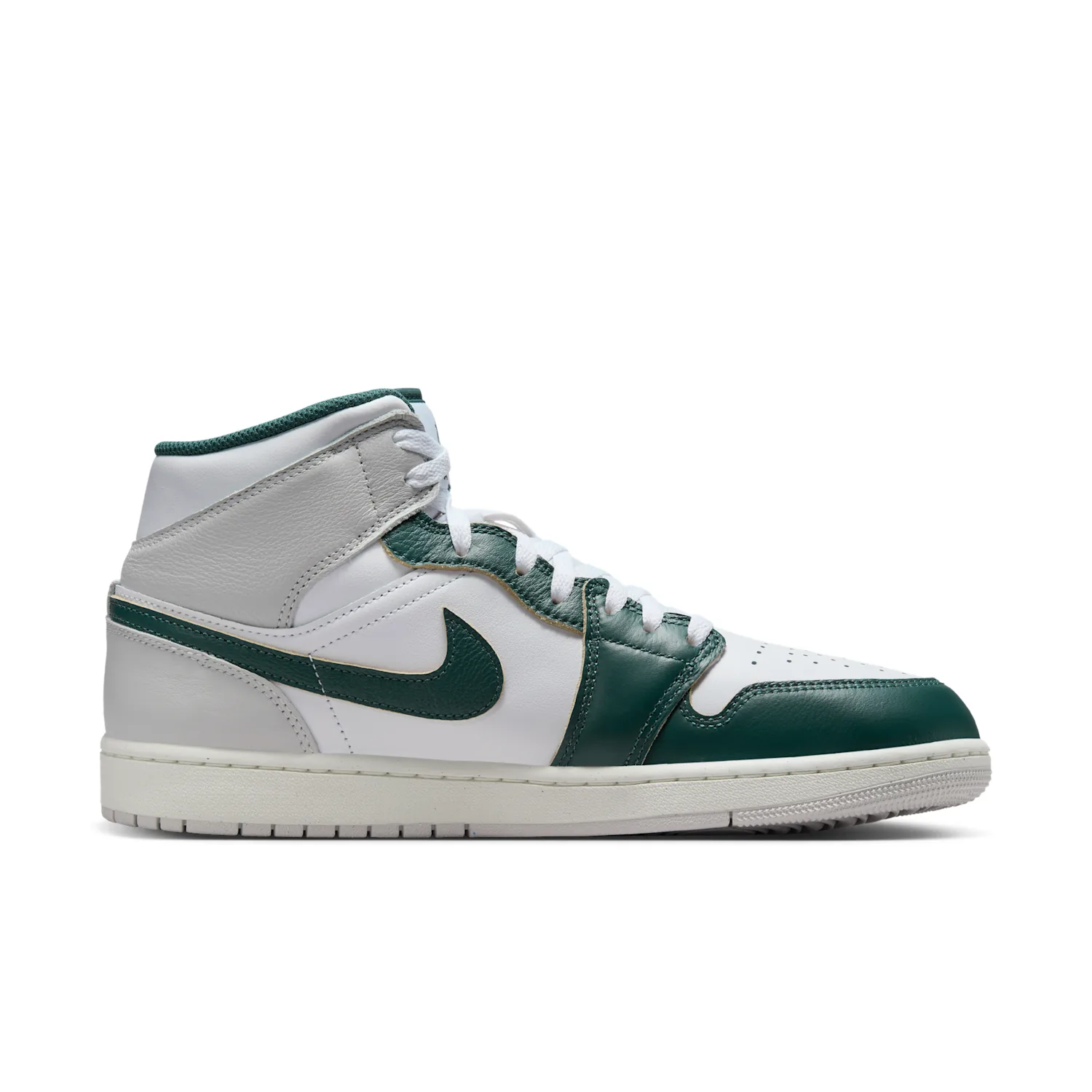 Air Jordan 1 Mid SE image 3