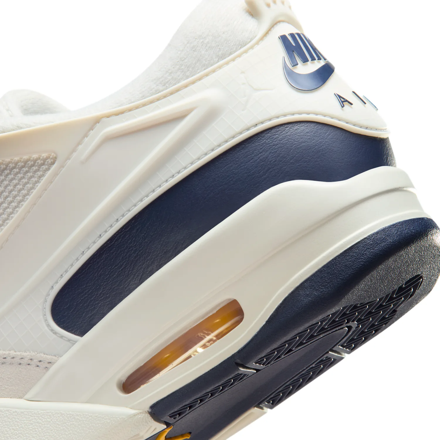 Air Jordan 4 RM image 8