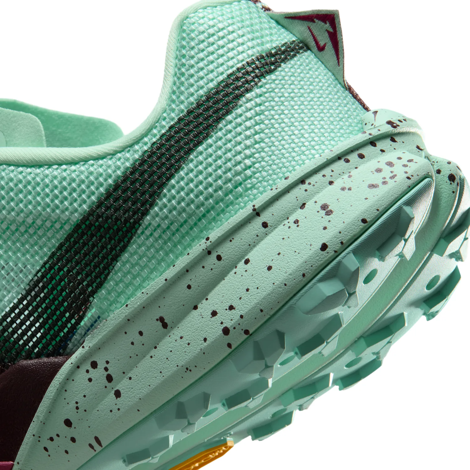 Nike Kiger 10 image 8