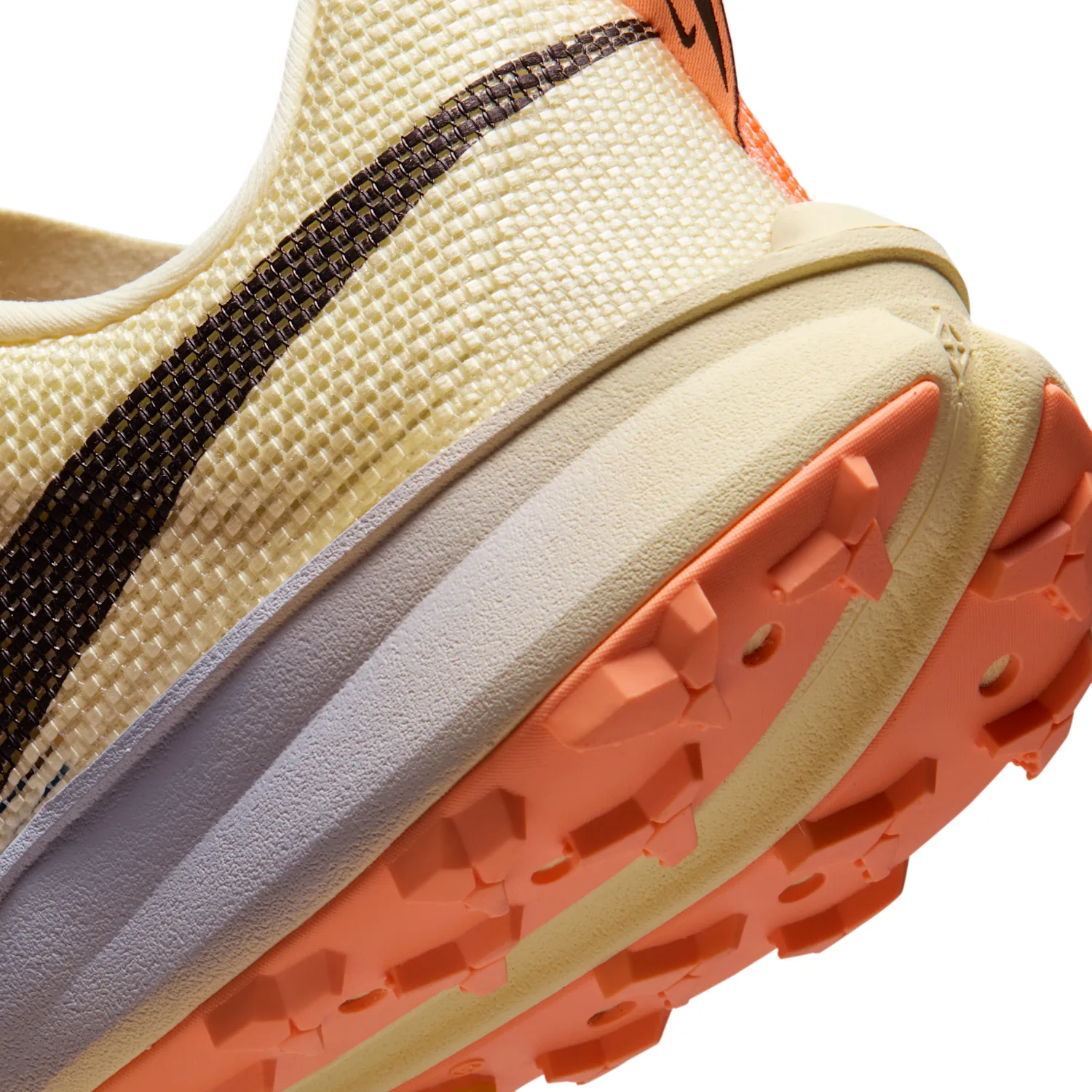 Nike Kiger 10 image 8