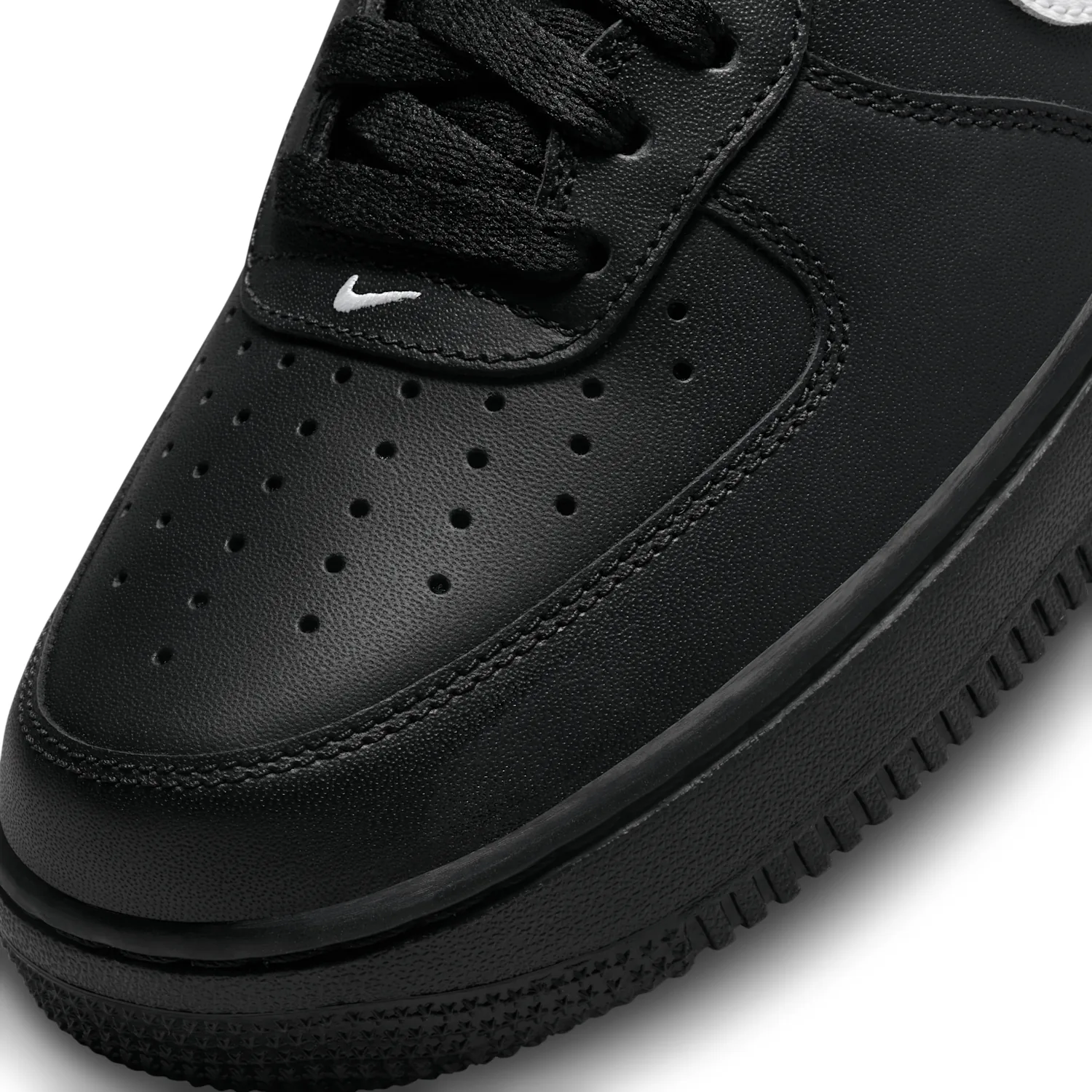 Nike Air Force 1 '07 image 7