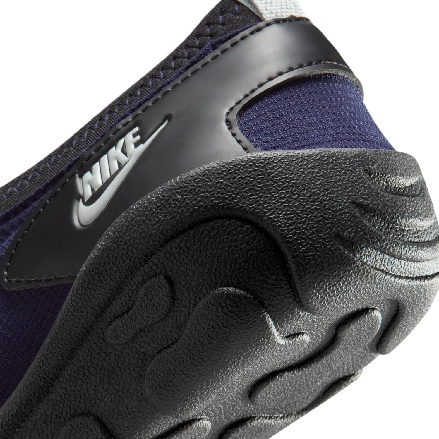 Nike Aqua Turf image 8