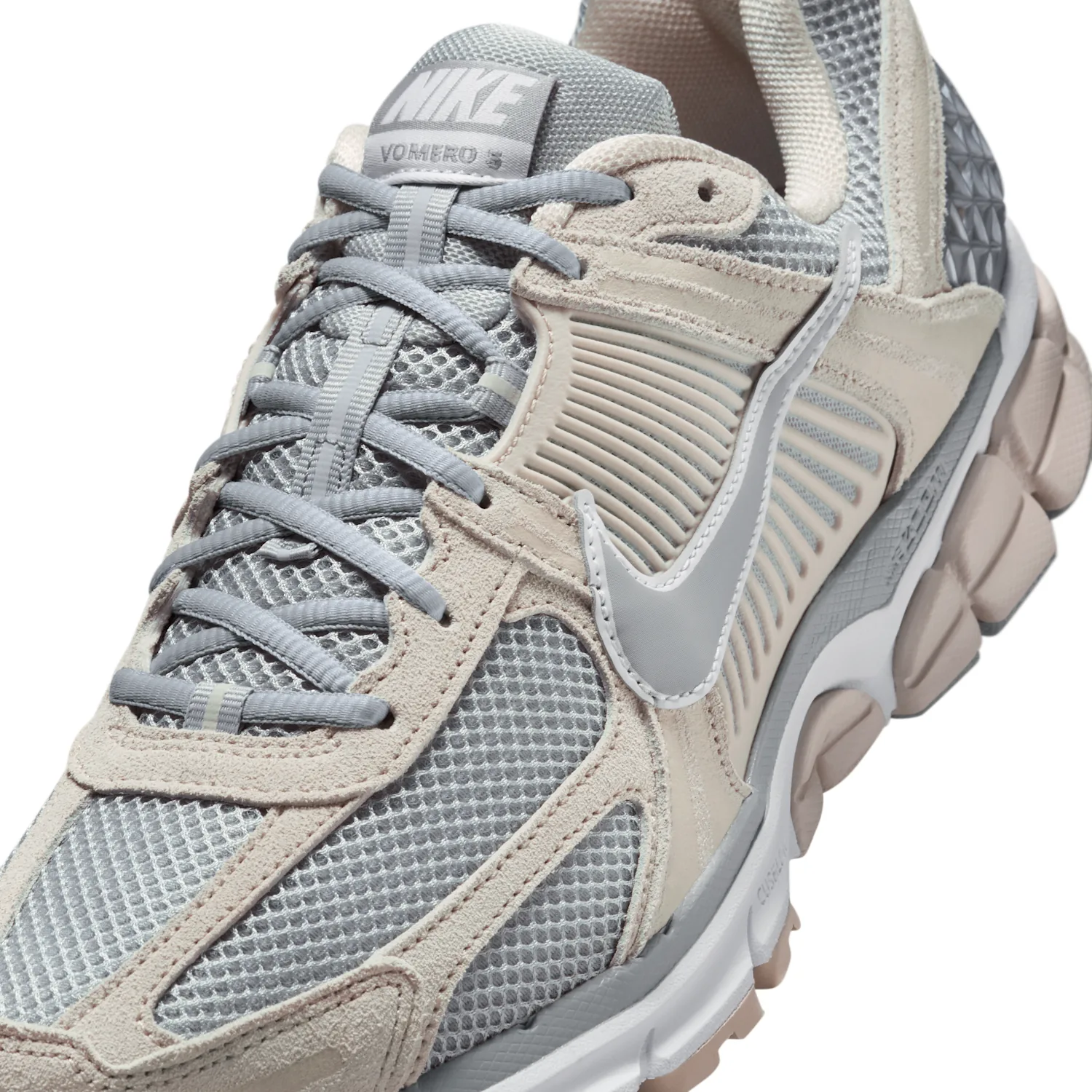 Nike Zoom Vomero 5 image 7