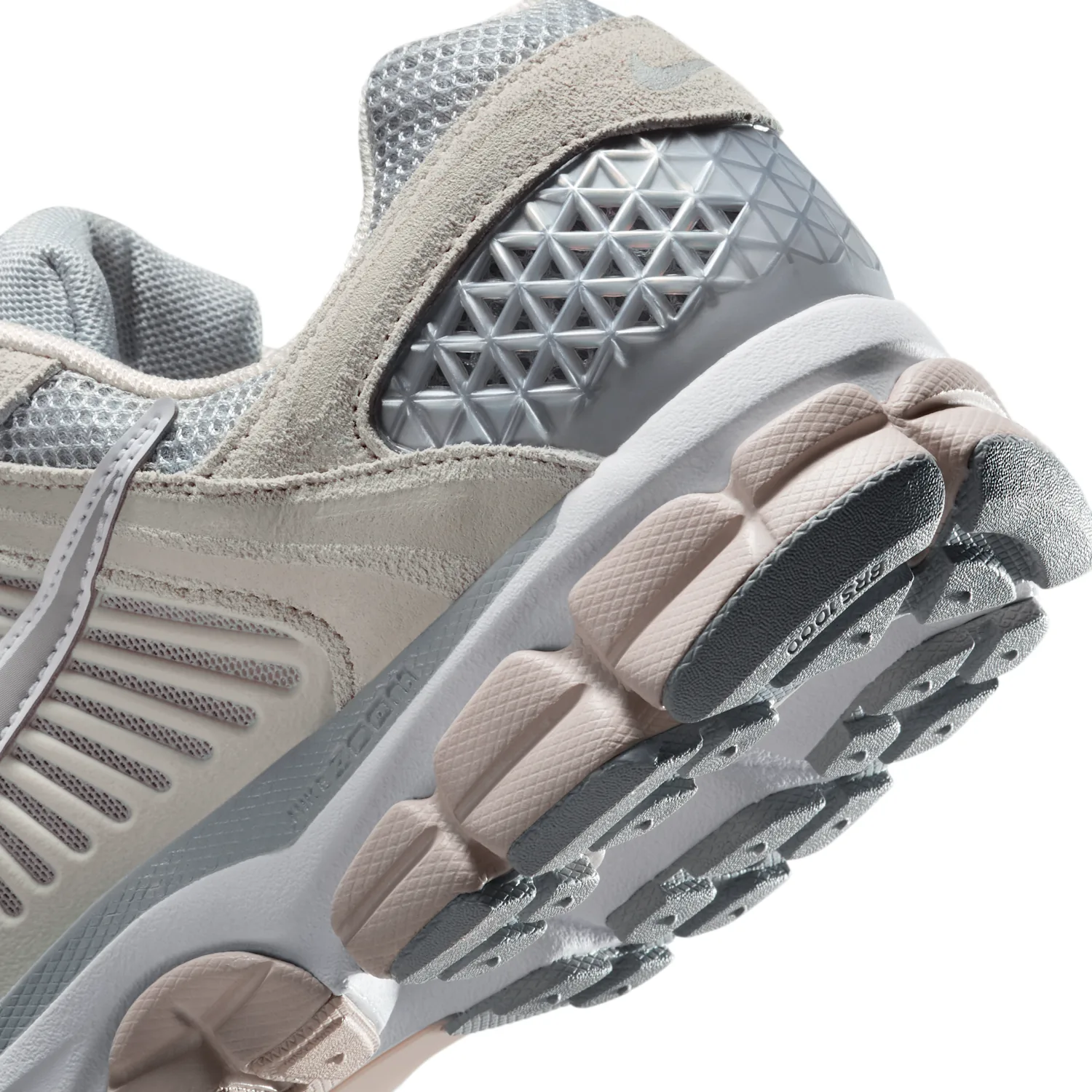 Nike Zoom Vomero 5 image 8