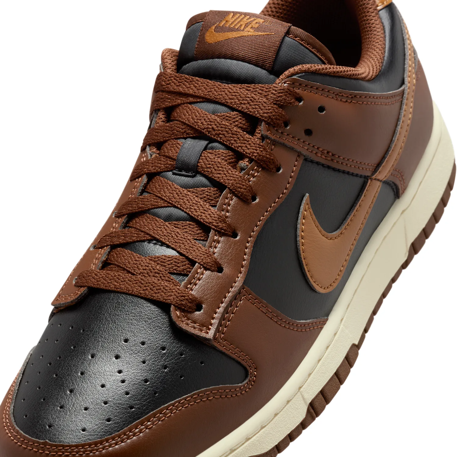 Nike Dunk Low Retro image 7