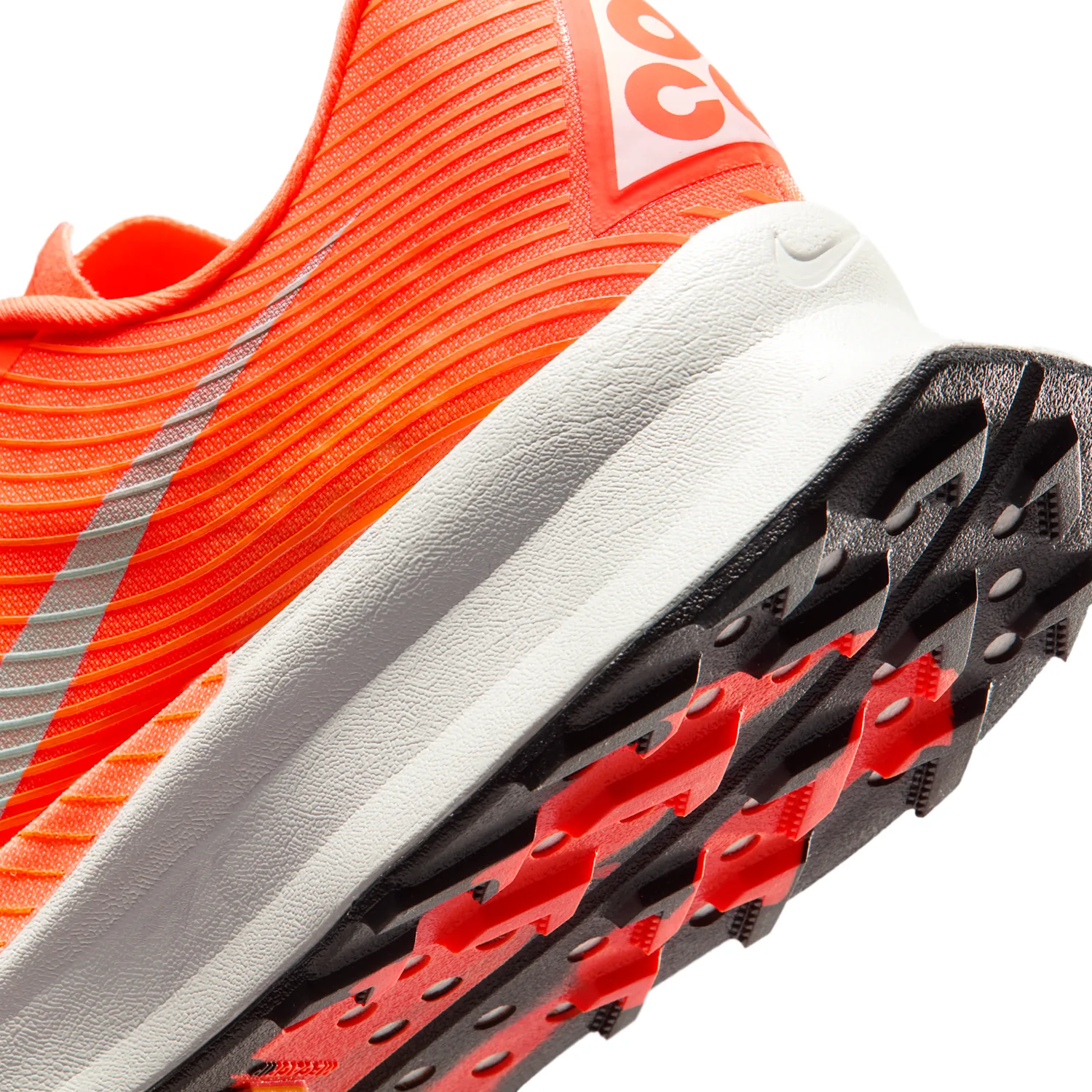 Nike ACG Ultrafly Trail image 8