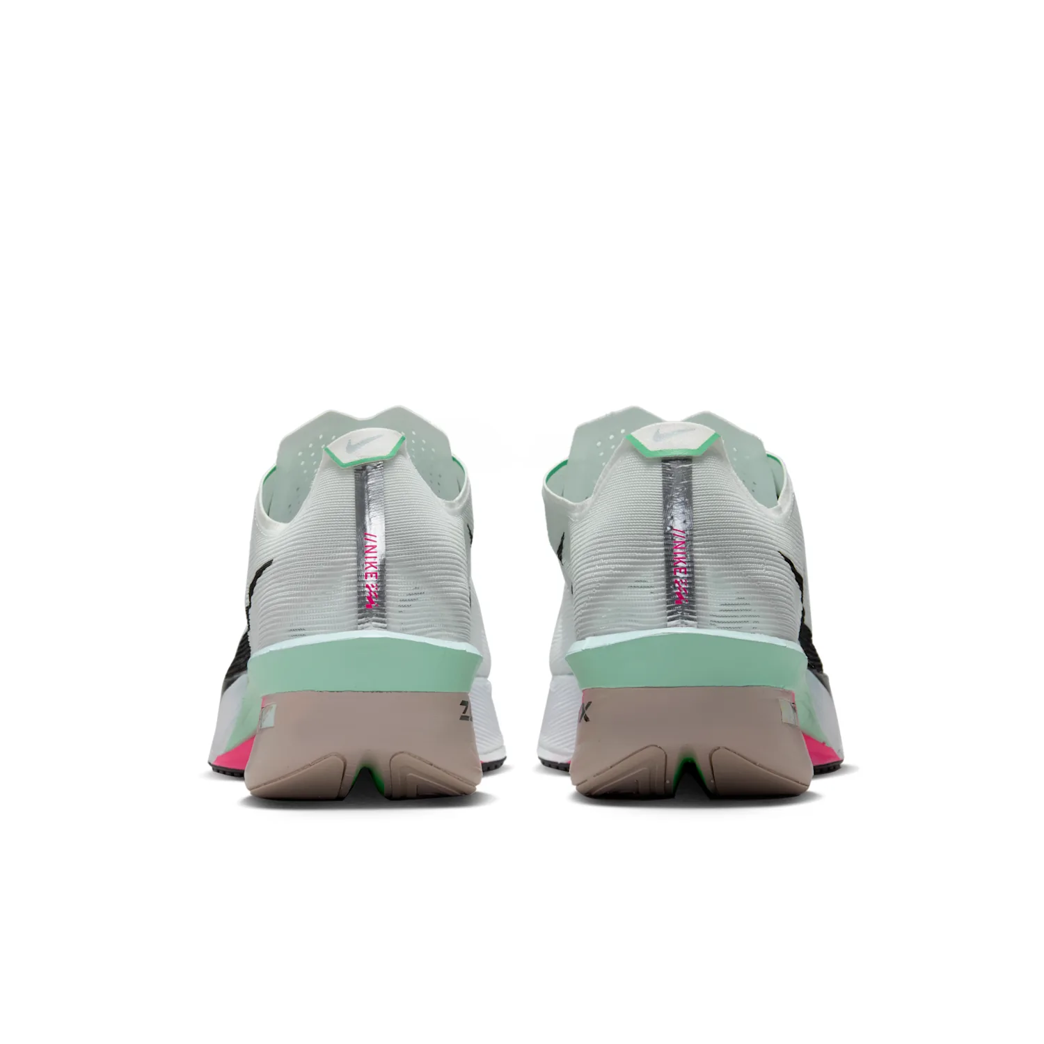 Nike Vaporfly 4 image 6