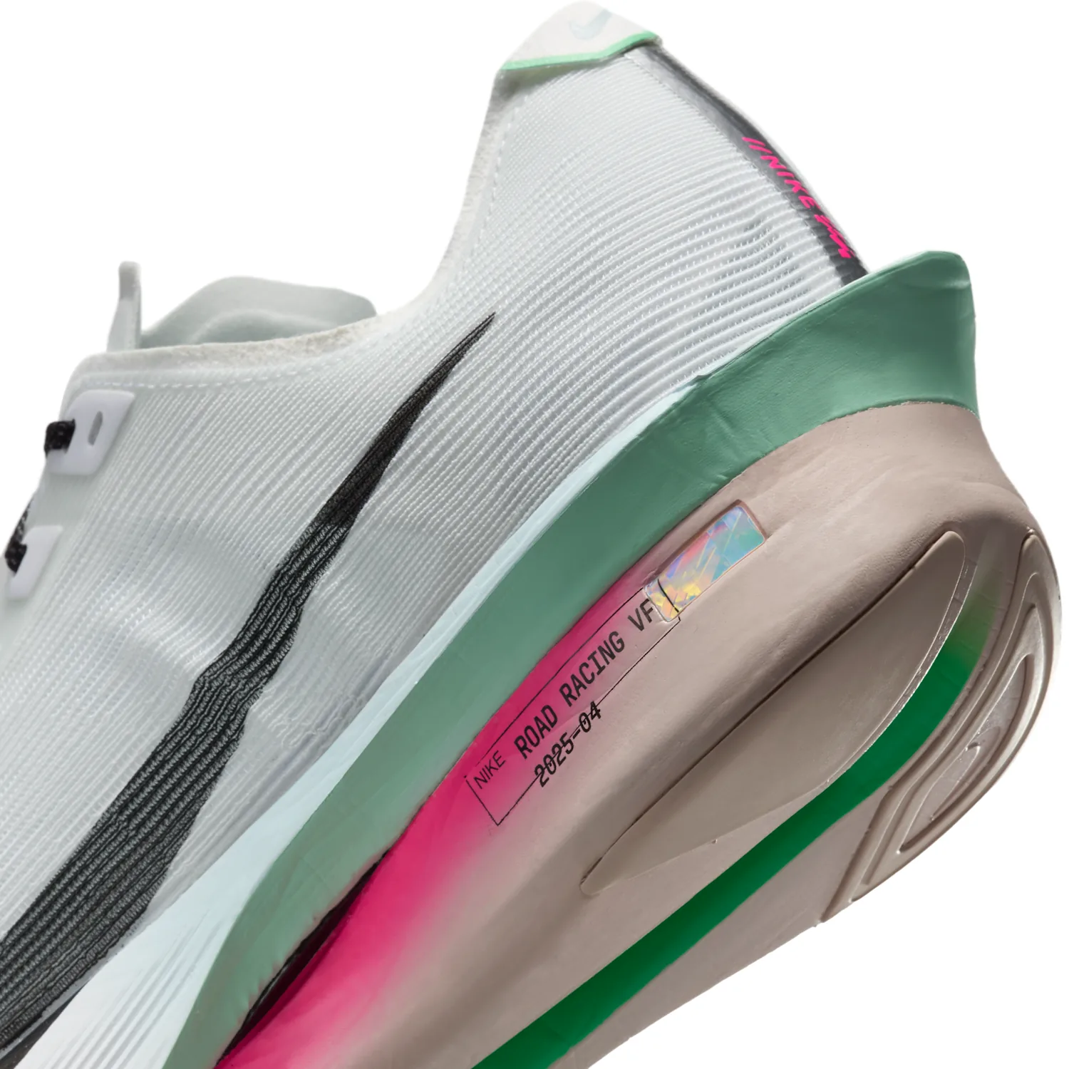 Nike Vaporfly 4 image 8