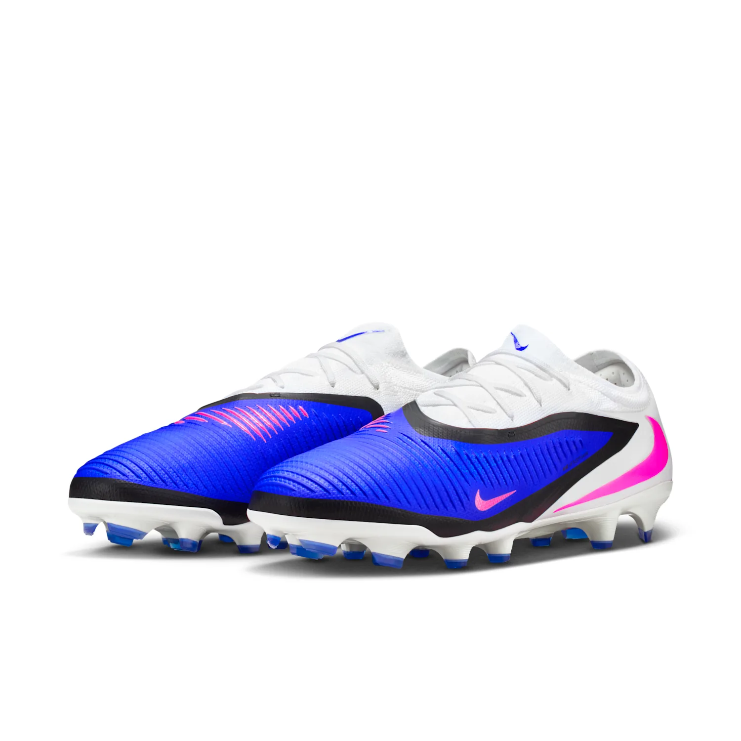Nike Phantom 6 Low Pro image 5