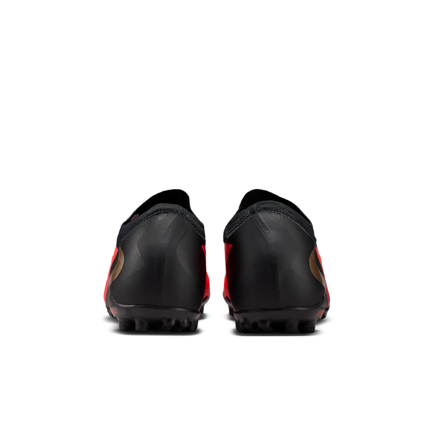 Nike Phantom 6 Low Pro image 6