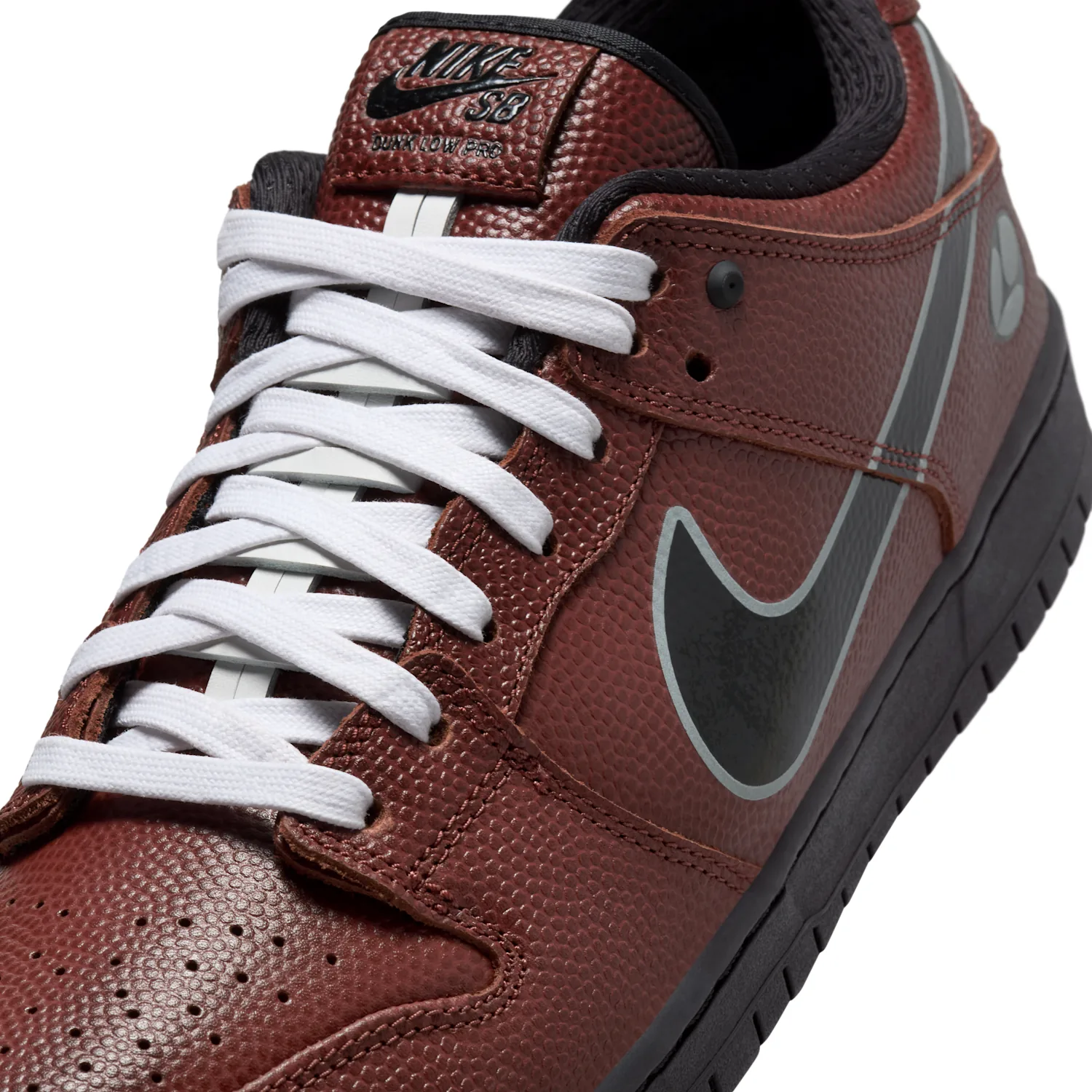 Nike SB Dunk Low Pro image 7