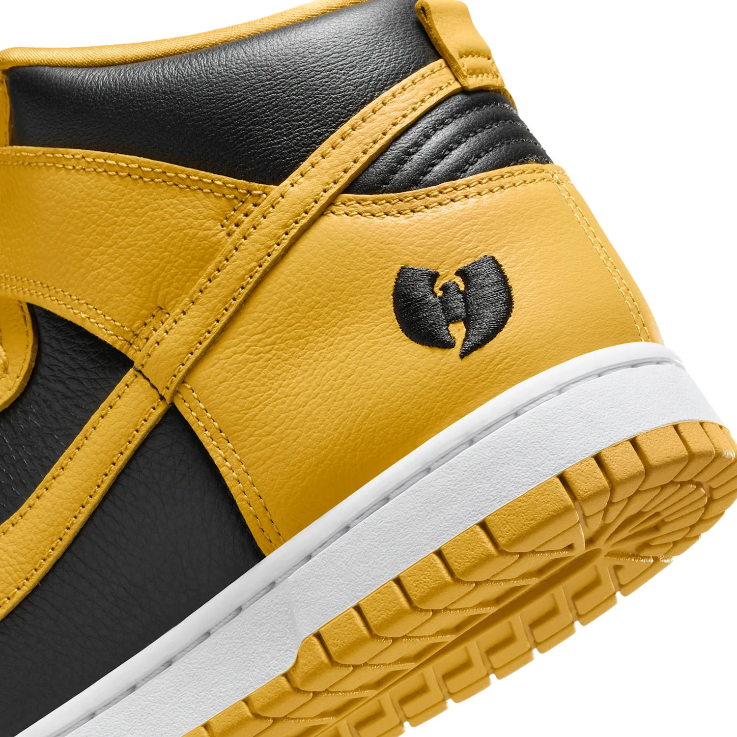 Nike Dunk High Retro Premium image 8