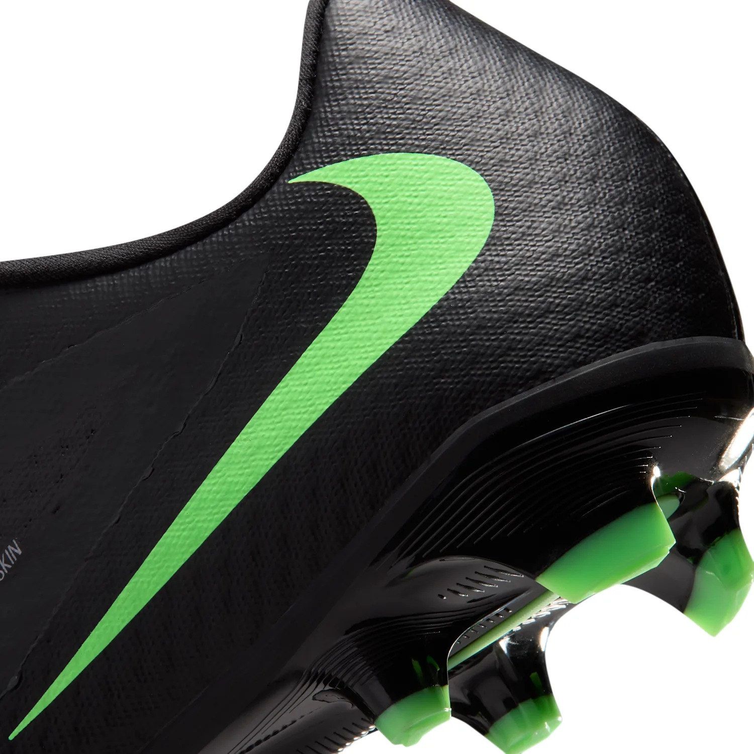 Nike Phantom 6 Low Academy image 9