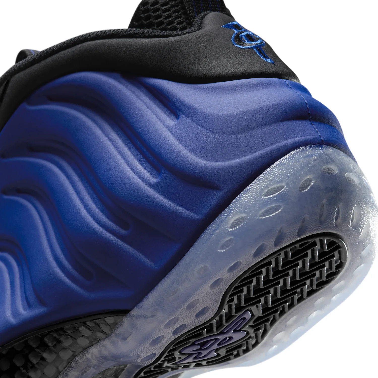 Nike Air Foamposite One image 8