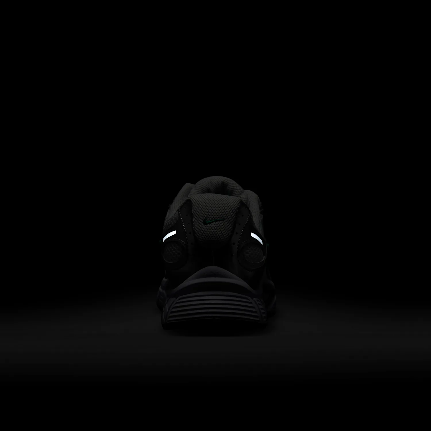 Nike V5 RNR image 2