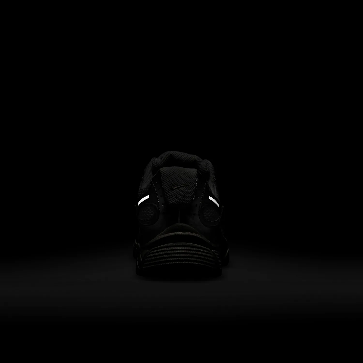 Nike V5 RNR image 2