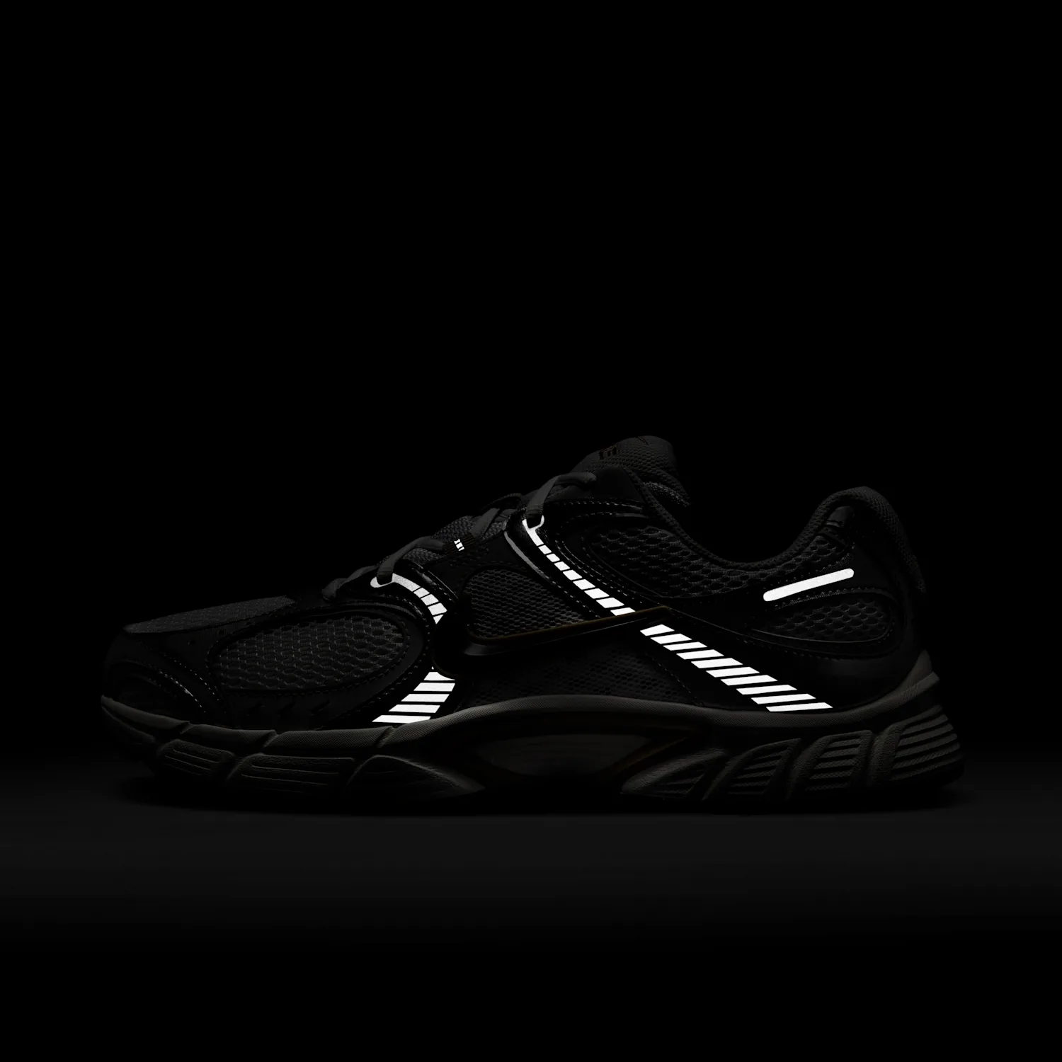 Nike V5 RNR image 3