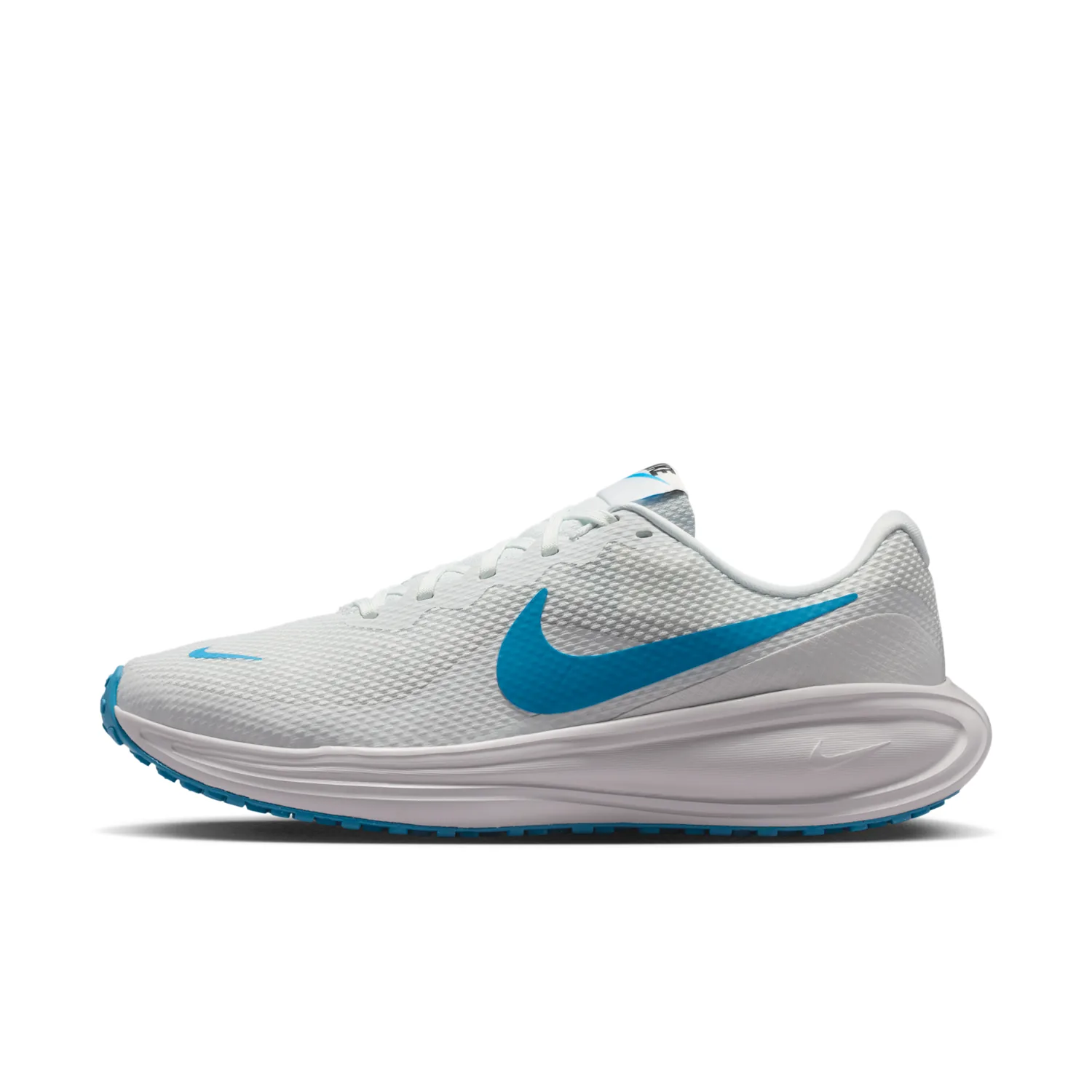 Nike Revolution 8