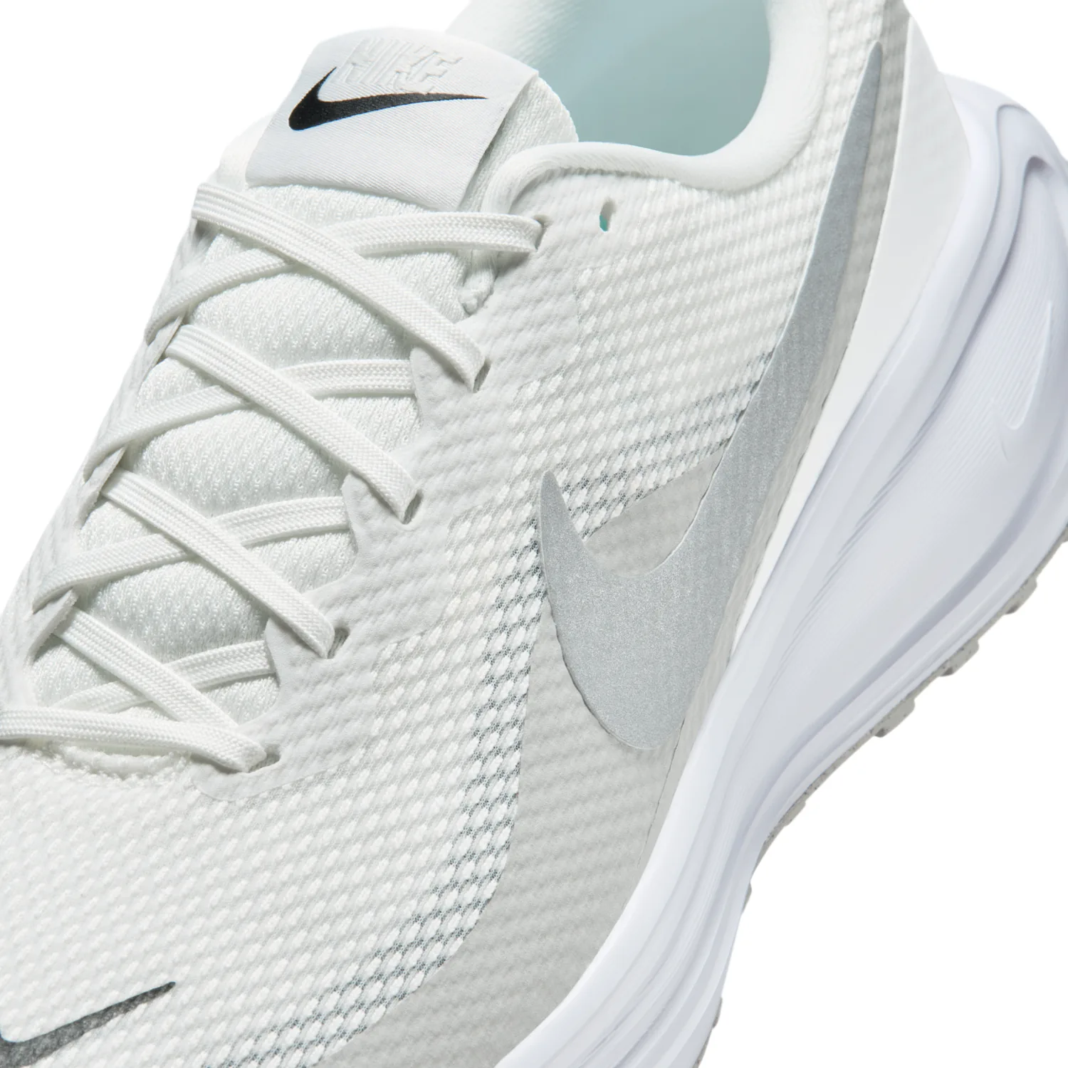 Nike Revolution 8 image 7