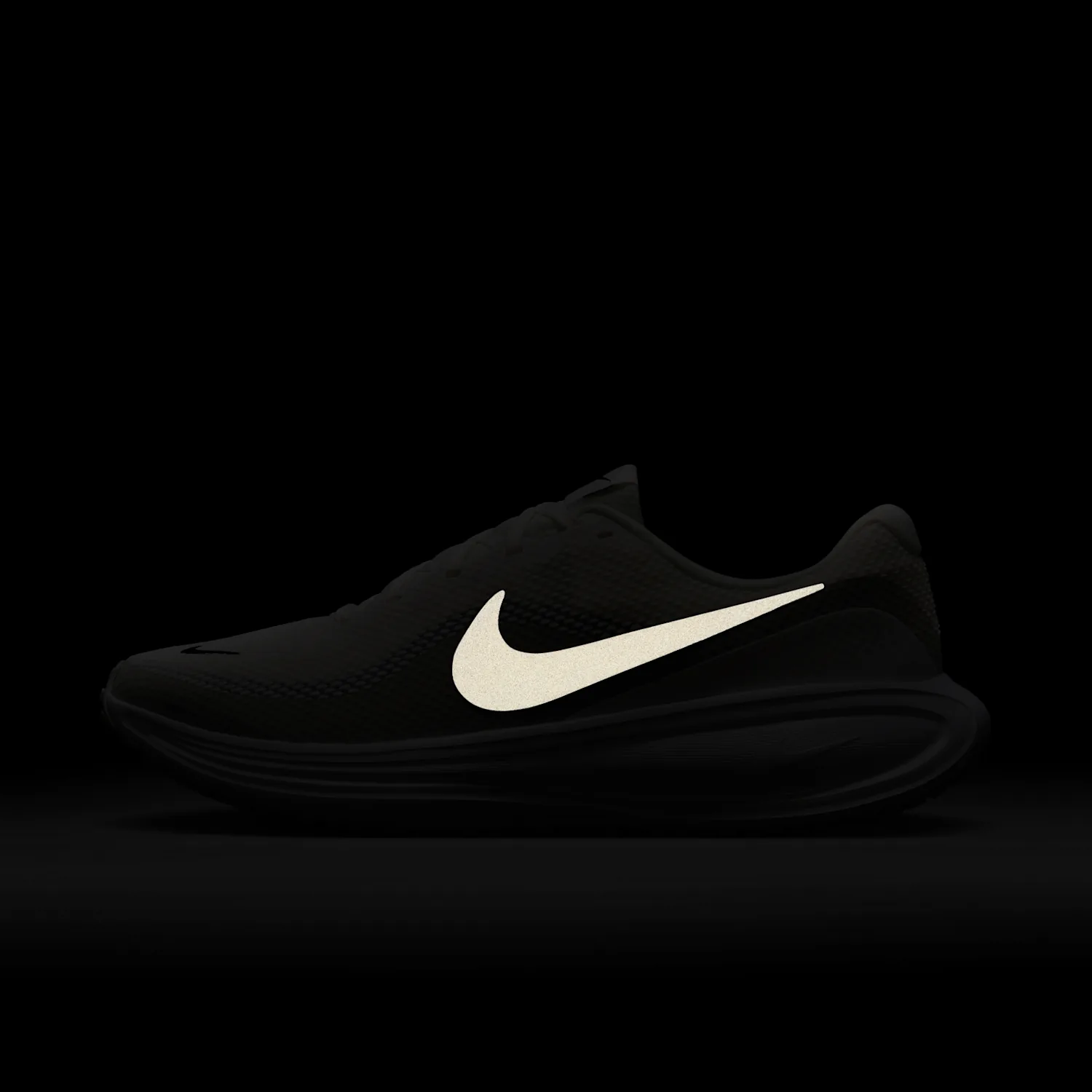 Nike Revolution 8 image 9