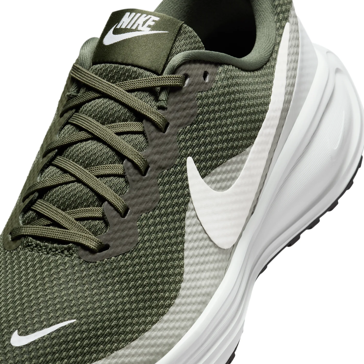 Nike Revolution 8 image 7