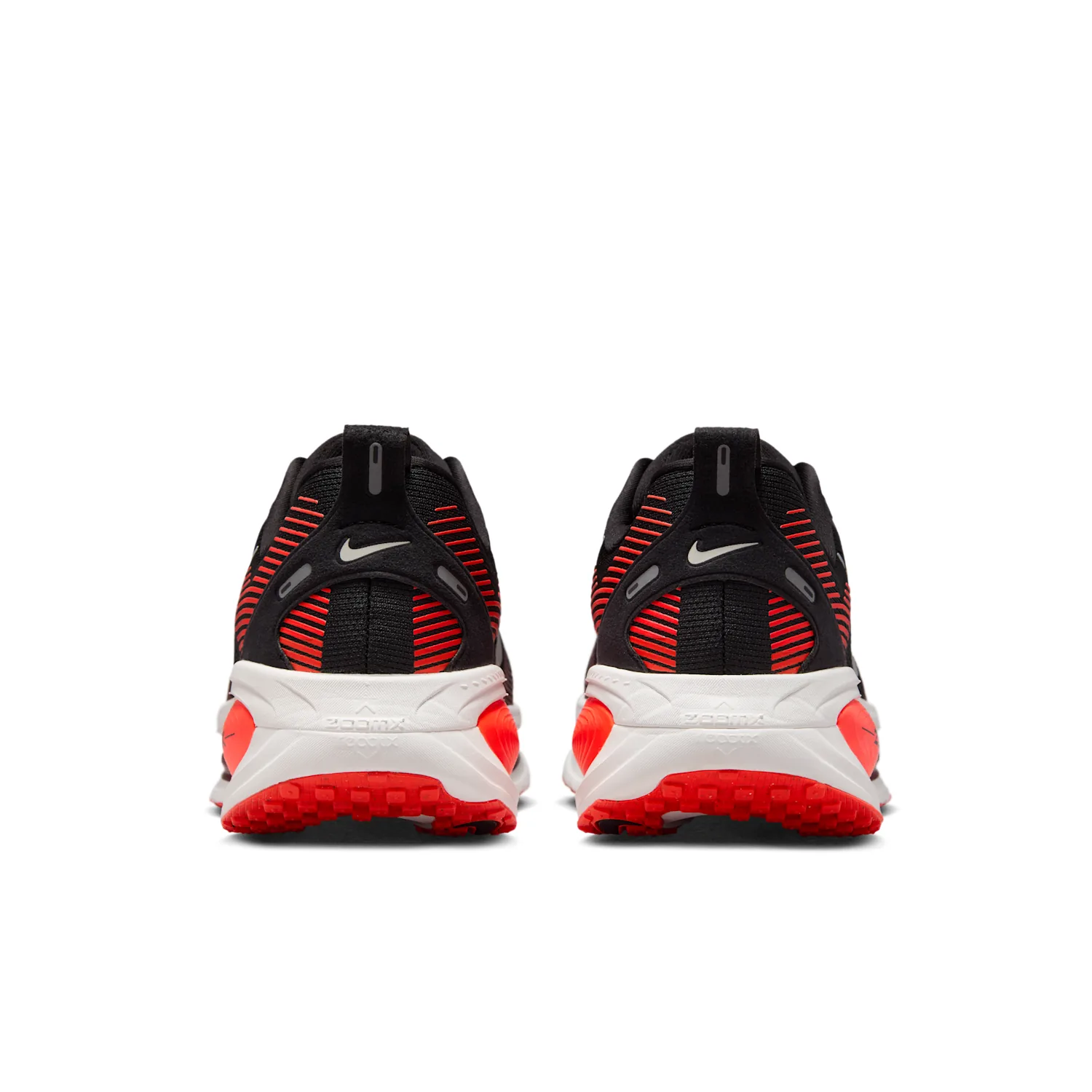 Nike Vomero 18 image 6