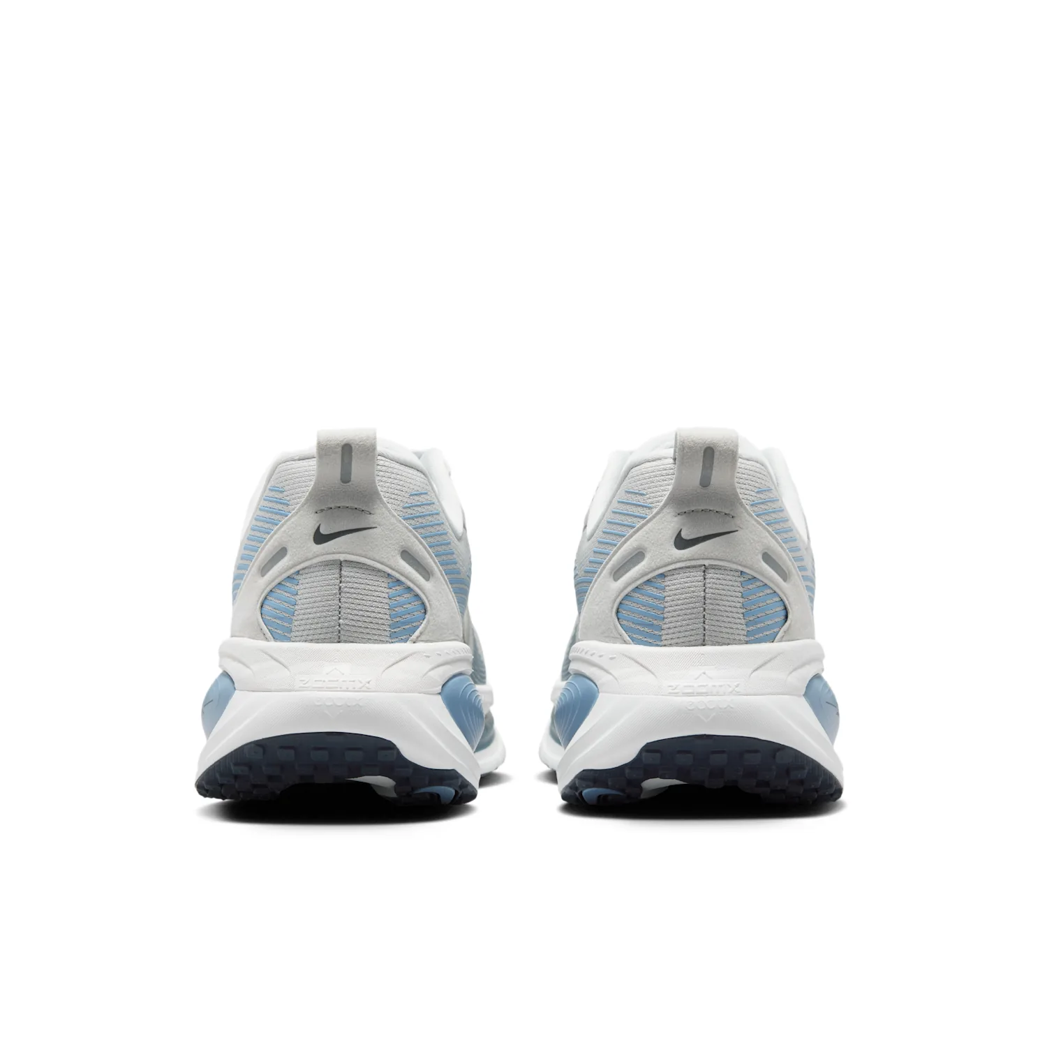 Nike Vomero 18 image 6