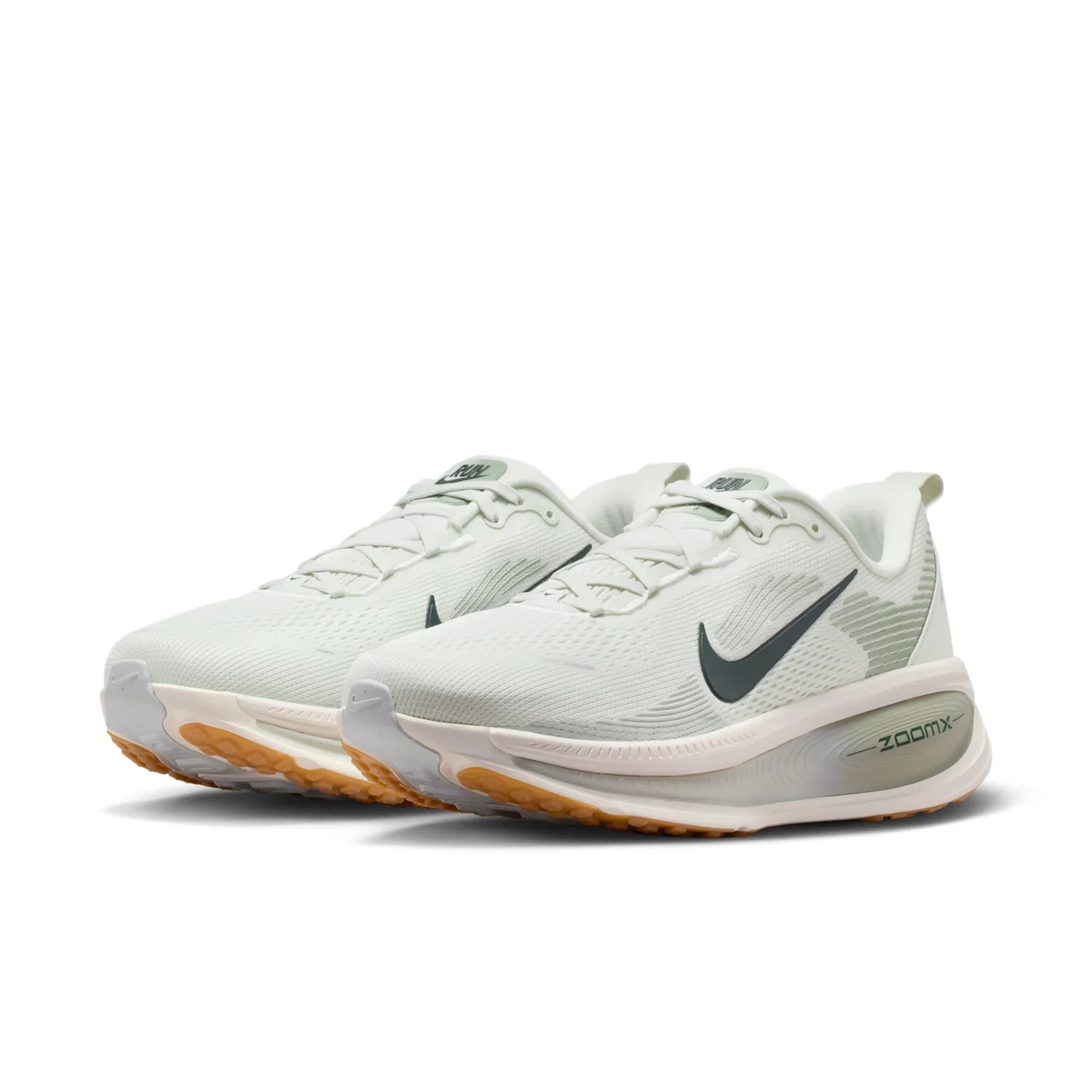 Nike Vomero 18 image 5