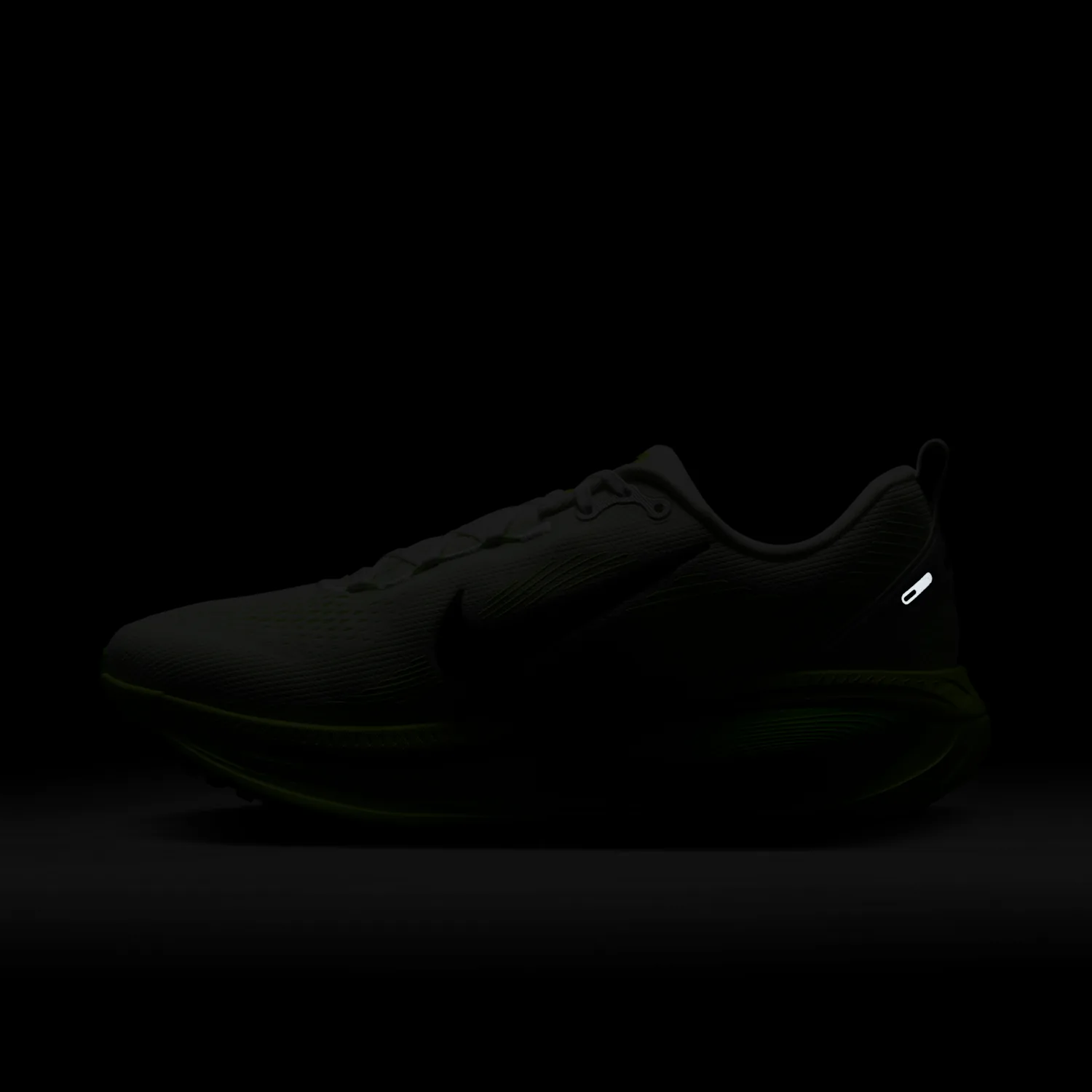 Nike Vomero 18 image 3