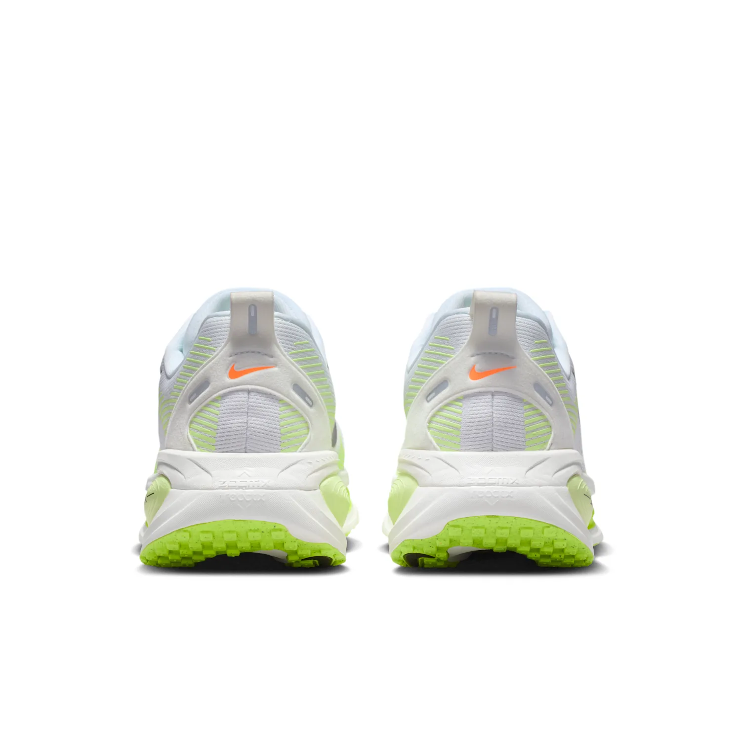 Nike Vomero 18 image 6
