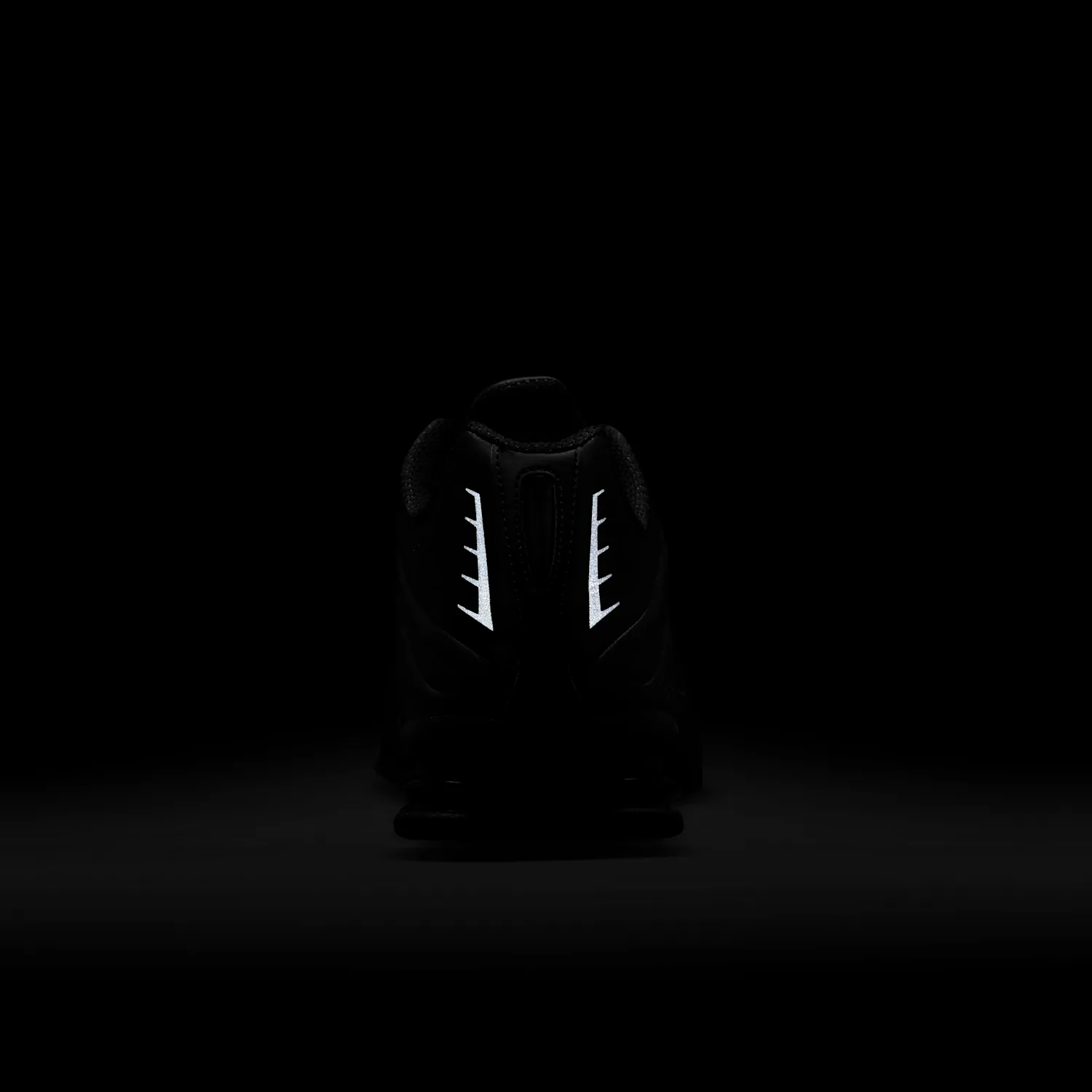 Nike Shox R4 image 10