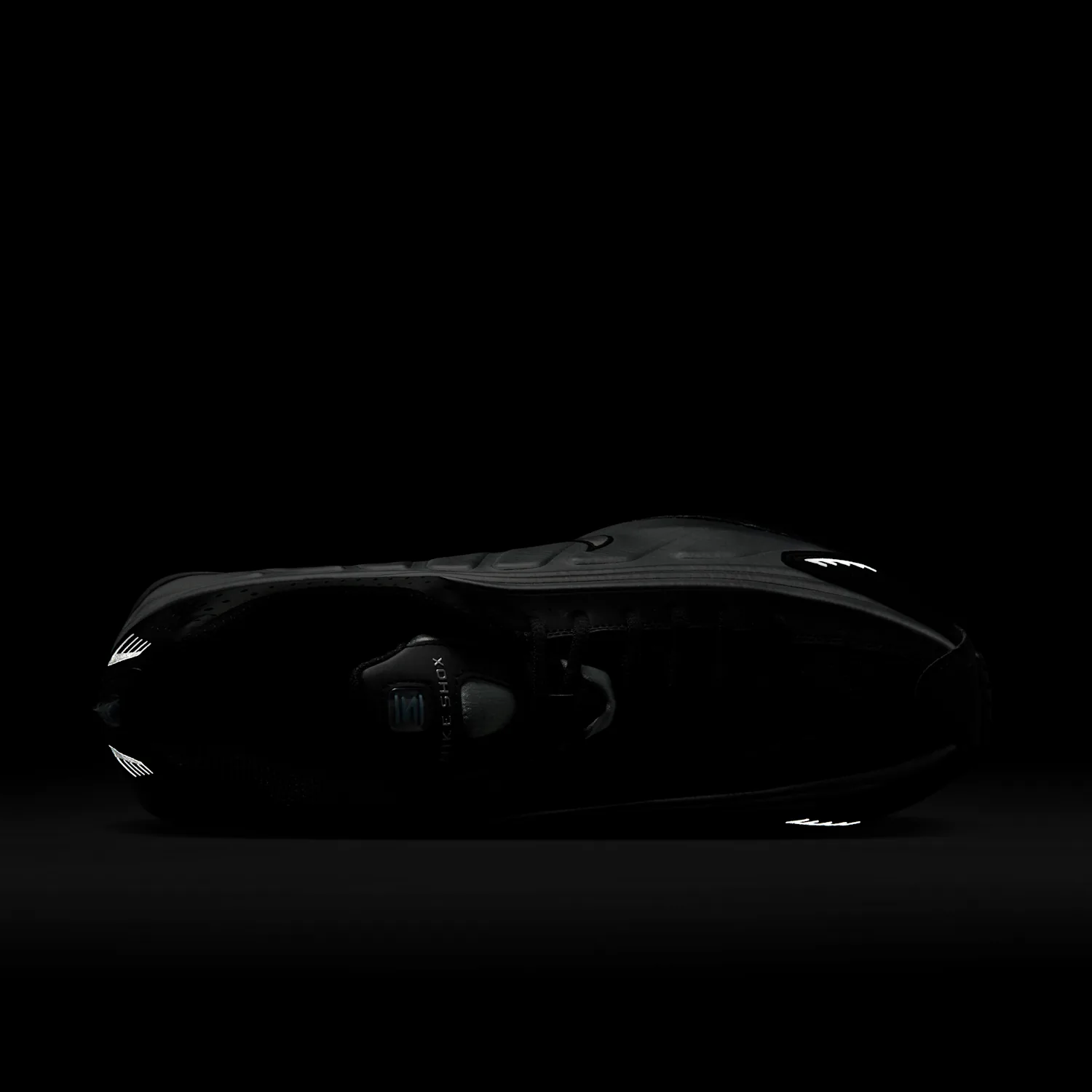 Nike Shox R4 image 12